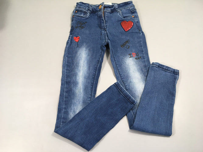 Jeans skinny bleu avec coeur rouge, moins cher chez Petit Kiwi