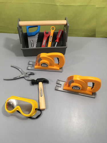 Coffre à outils plastique et accessoires, moins cher chez Petit Kiwi