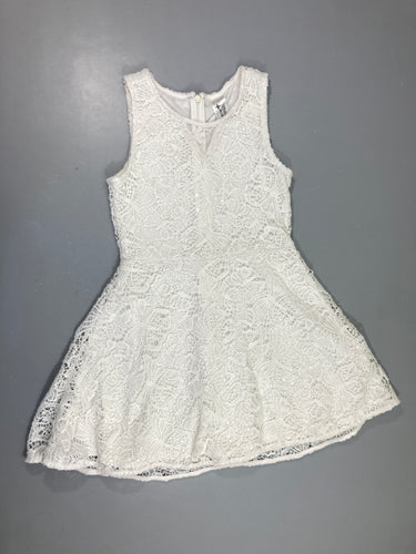 Robe s.m blanche broderies, moins cher chez Petit Kiwi