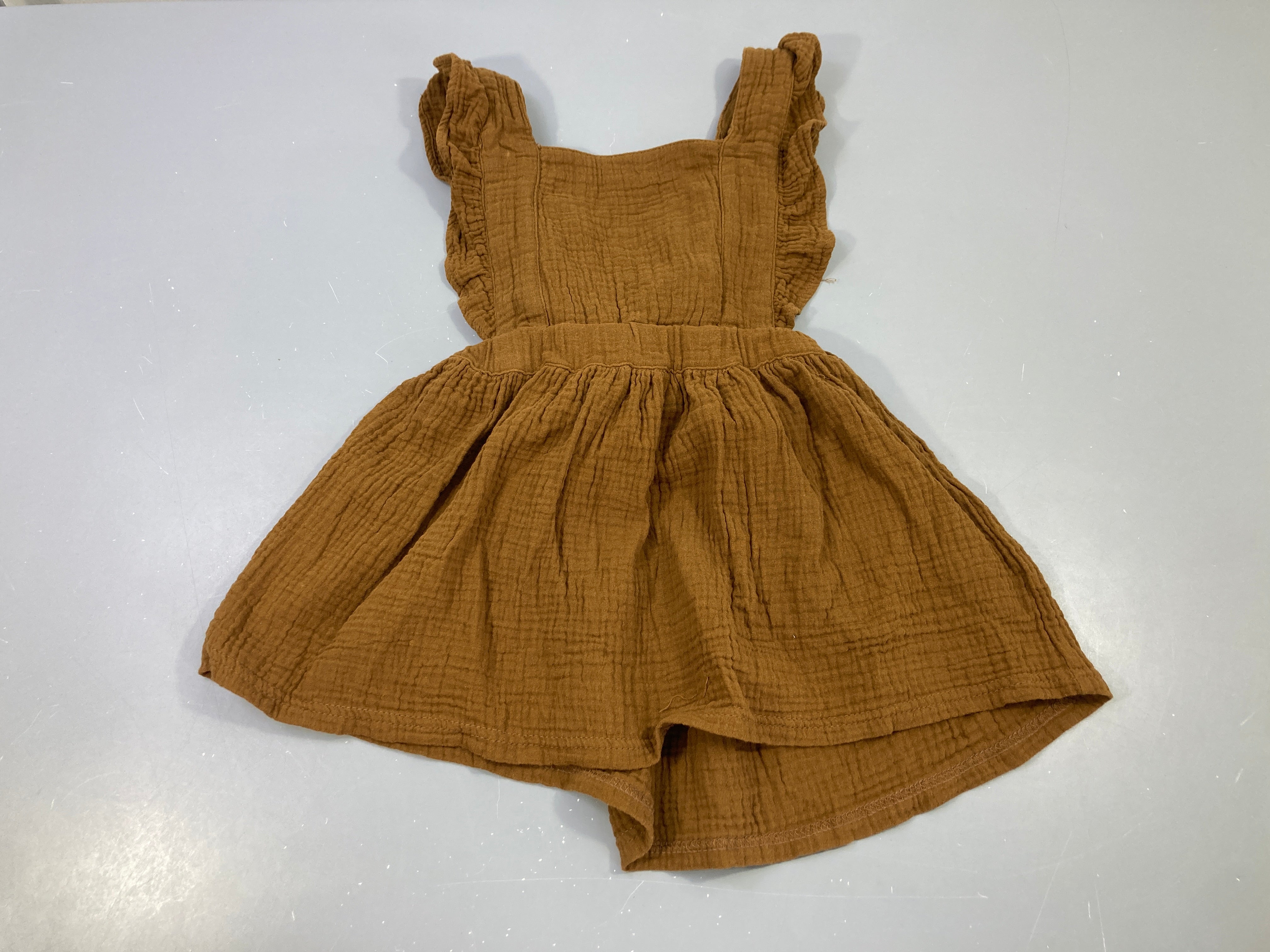 Robe salopette gaze de coton brune