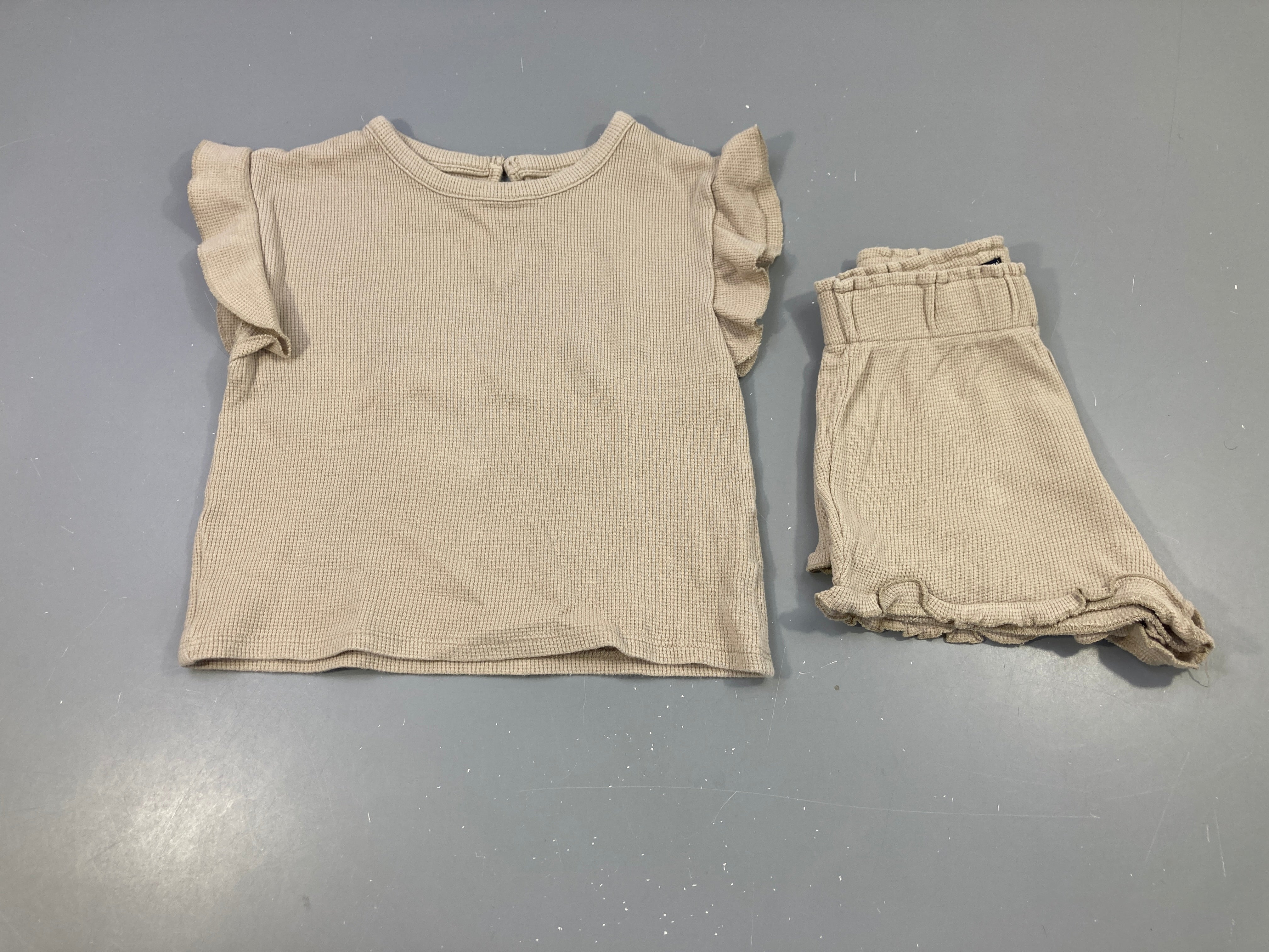 T-shirt m.c texturé beige + short