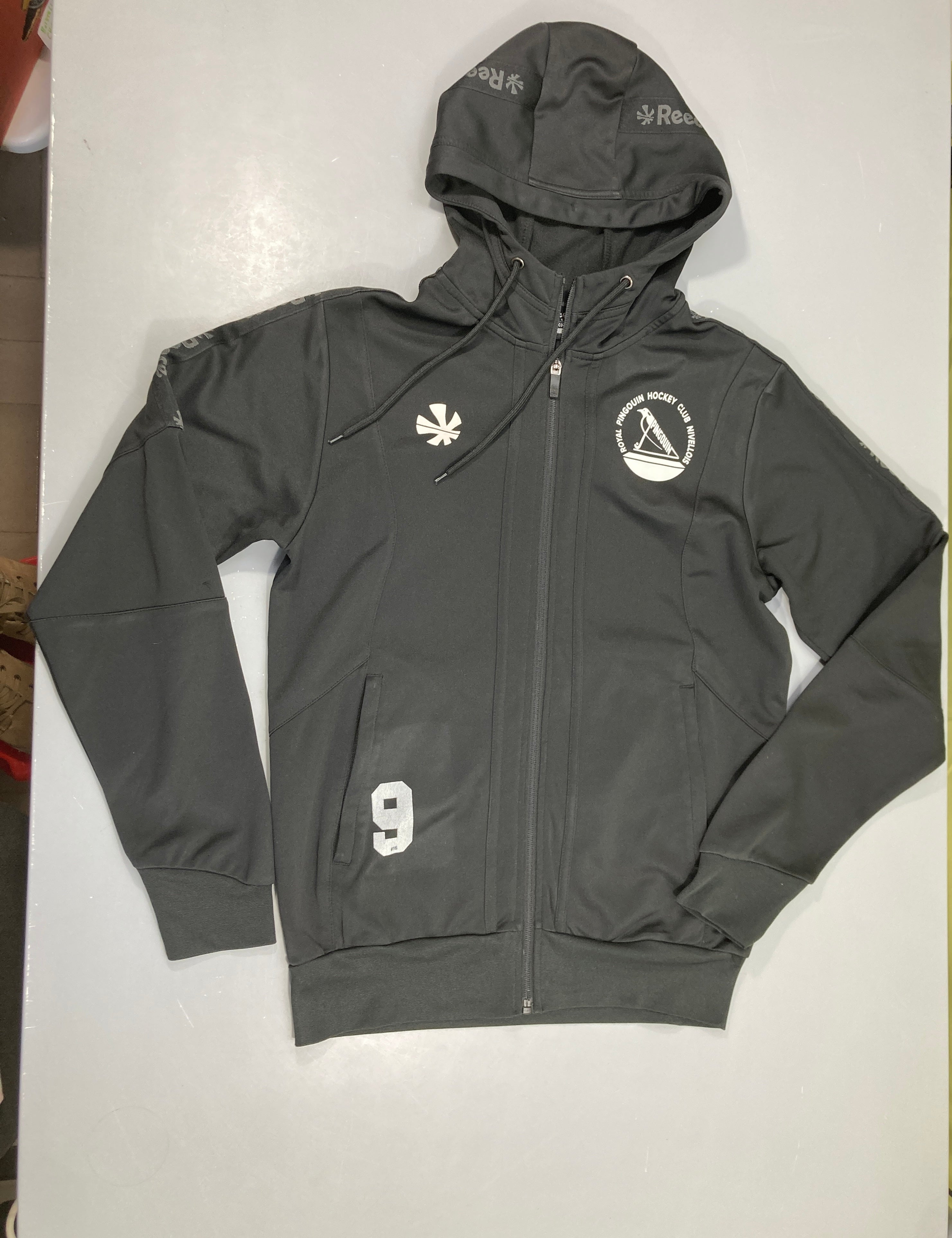 Sweat zippé de sport noir pingouin hockey club à capuche