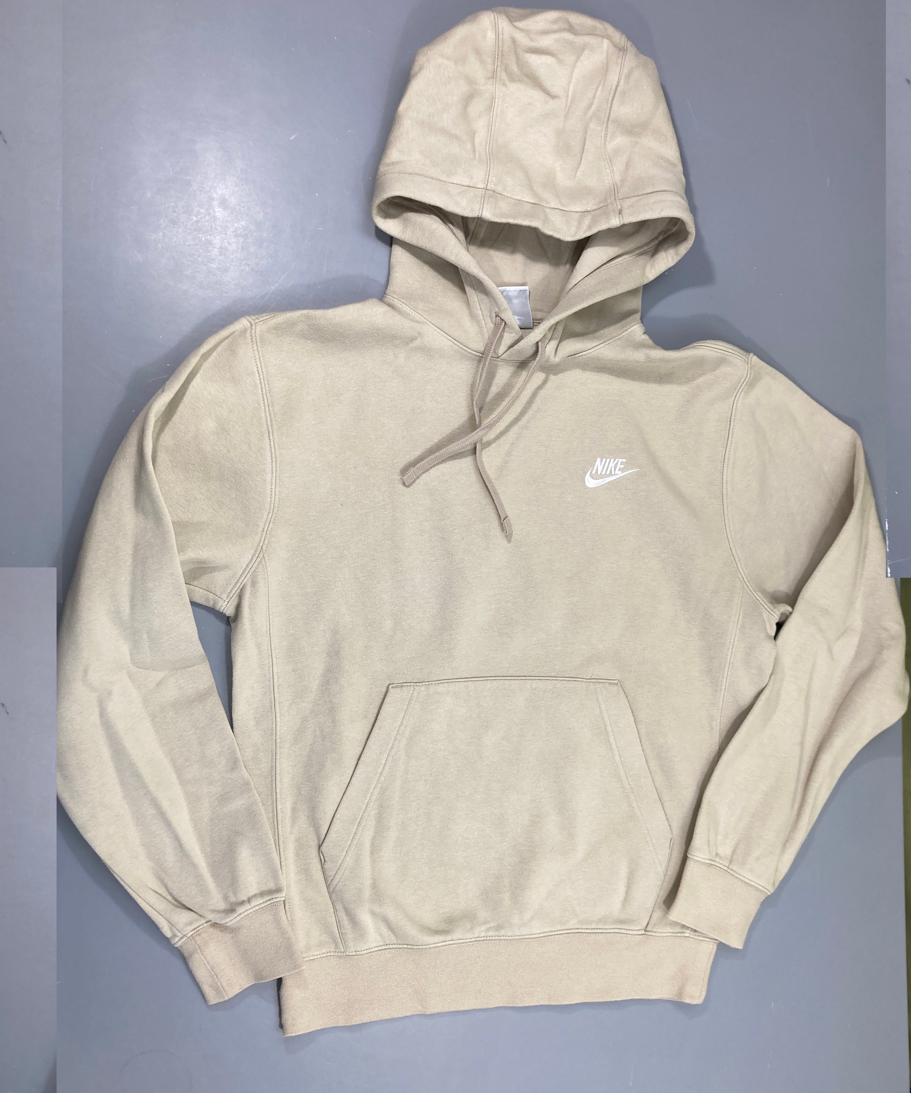 Sweat beige à capuche Nike, bouloché