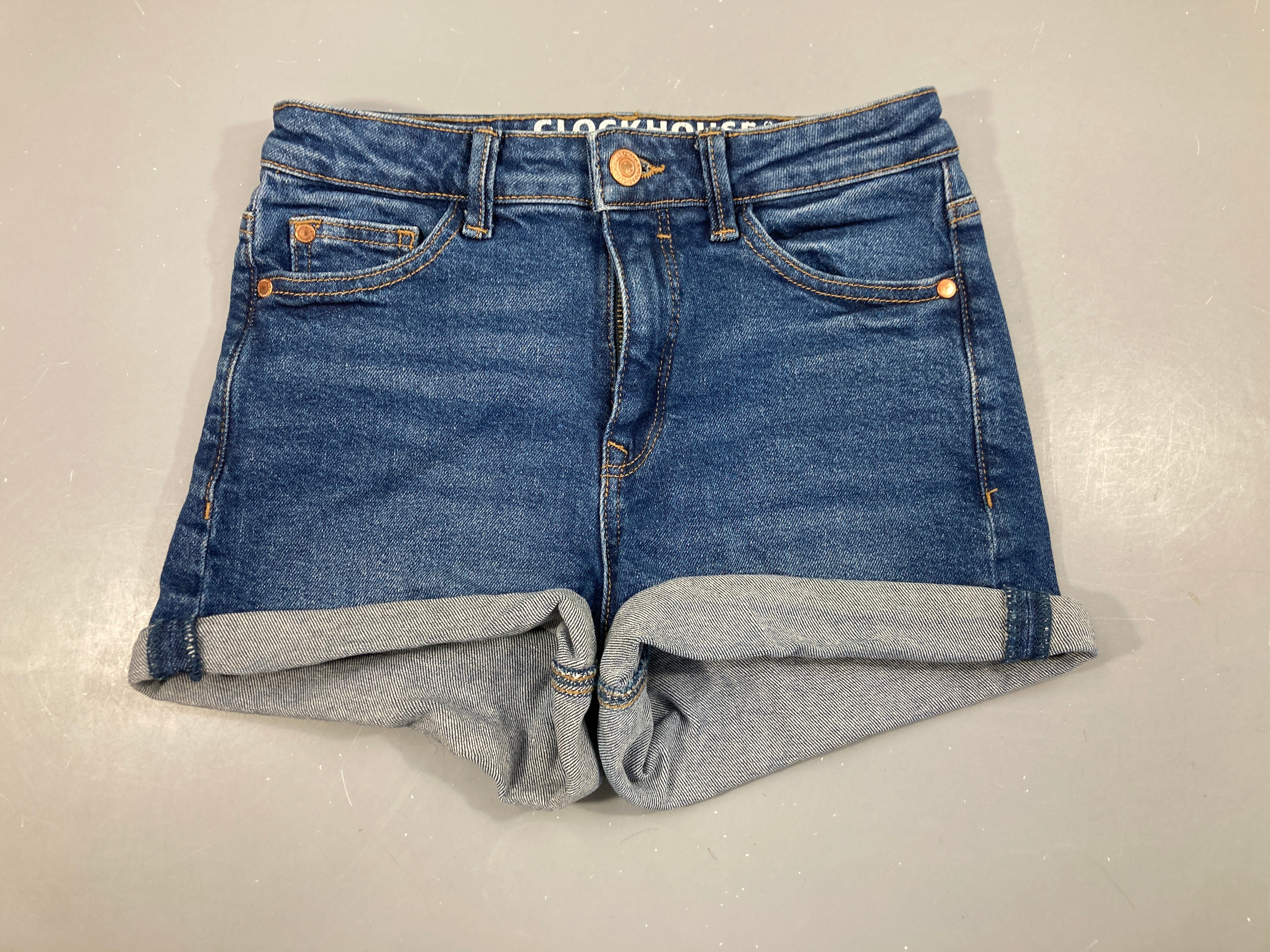 Short en jean à revers Clock house