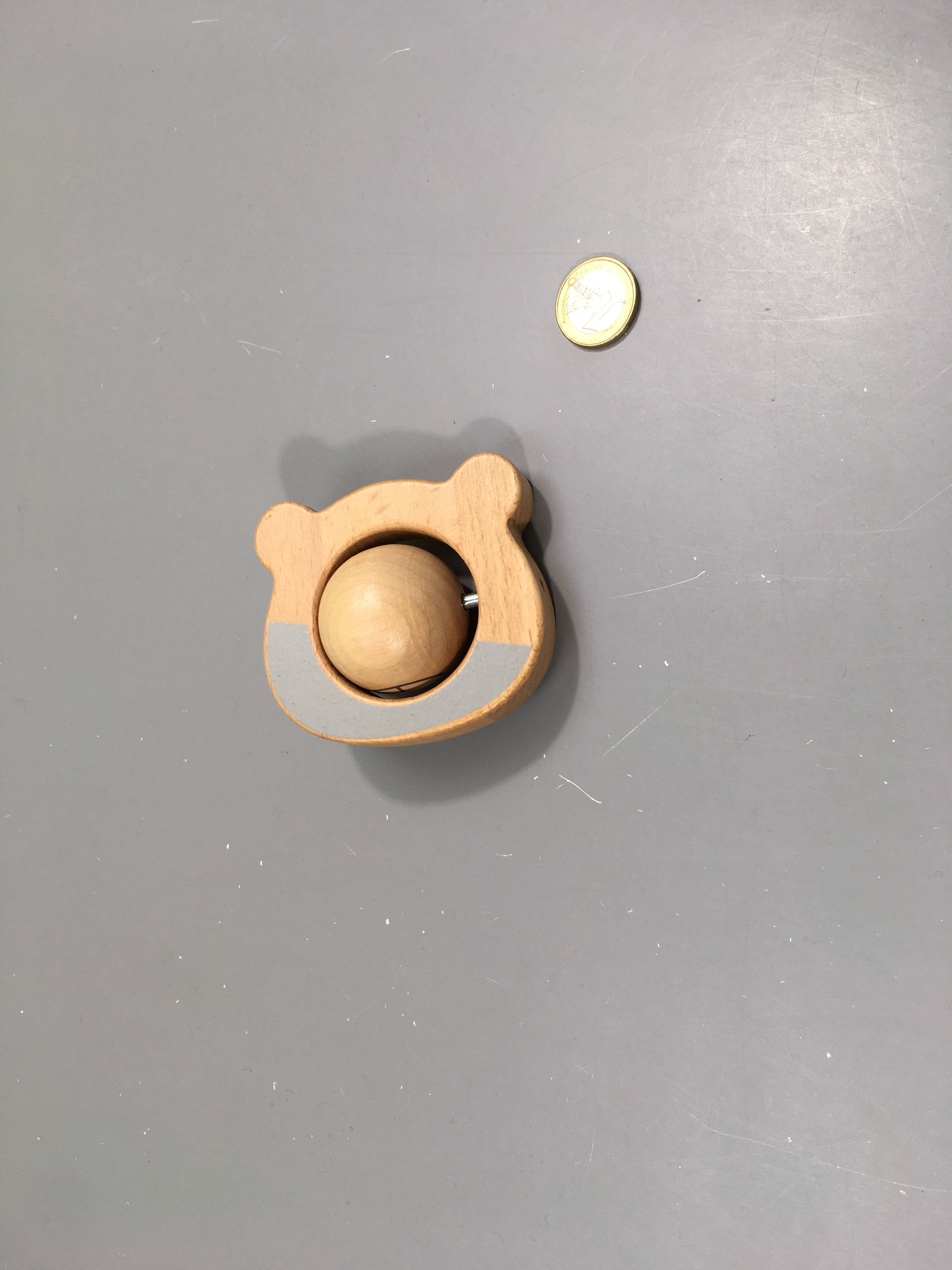 Hochet ourson en bois