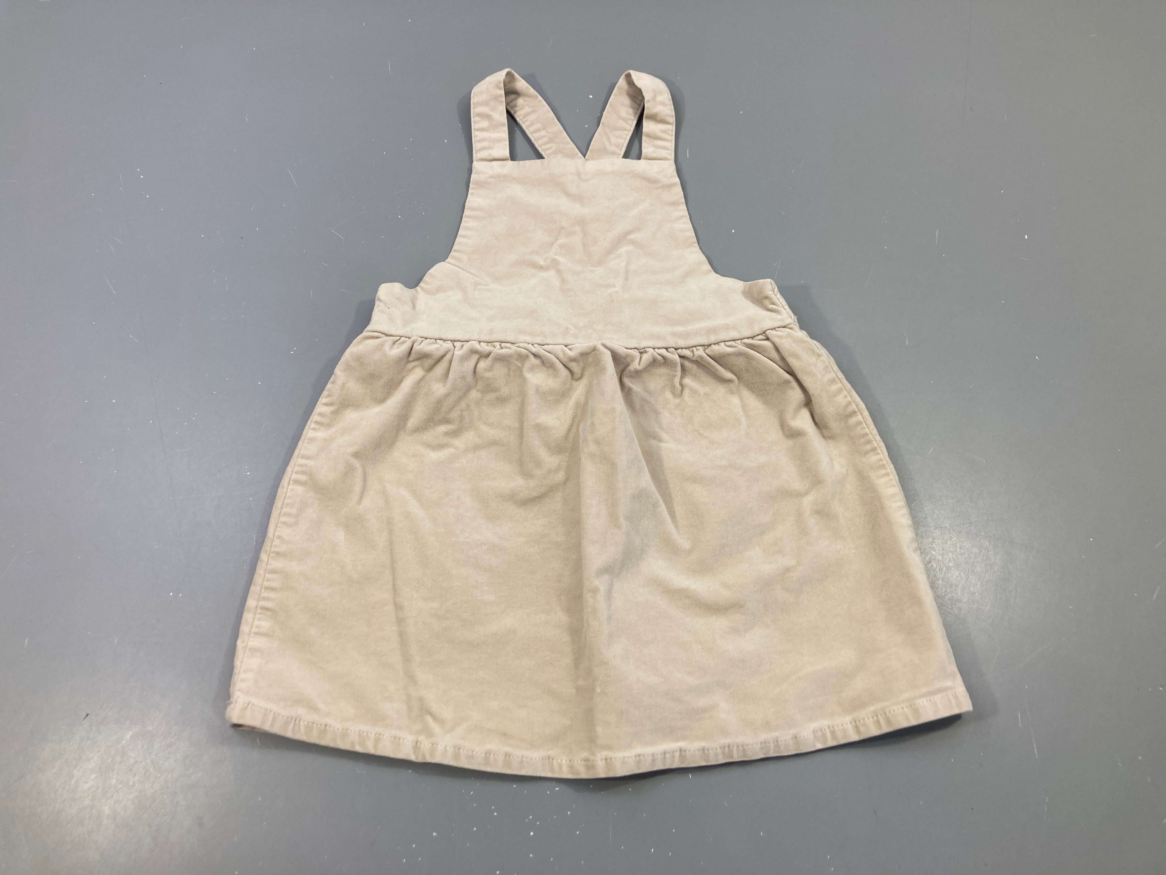 Robe salopette velours ras beige