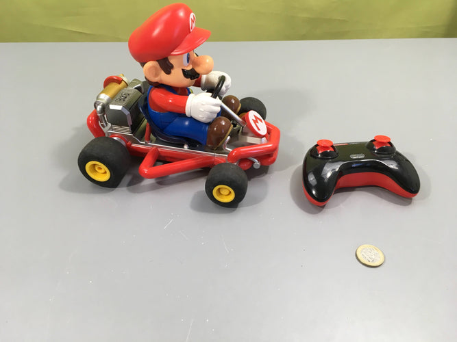 Voiture téléguidée Mario Kart, moins cher chez Petit Kiwi