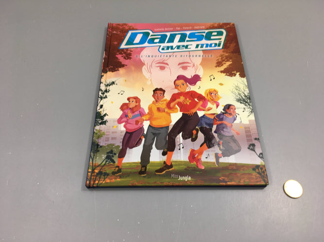 L'inquiétante ritournelle, 3, Danse avec moi, moins cher chez Petit Kiwi