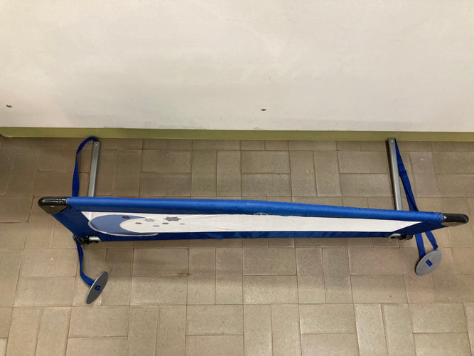Barrière de lit pliable bleue filet lune, moins cher chez Petit Kiwi