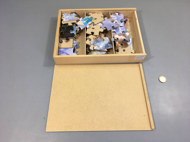 Boîte puzzle en bois Reine des neige, moins cher chez Petit Kiwi