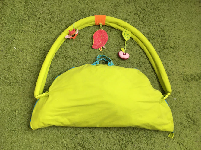Tapis d'éveil Simon, petite trou recousu, quasiment invisible, moins cher chez Petit Kiwi
