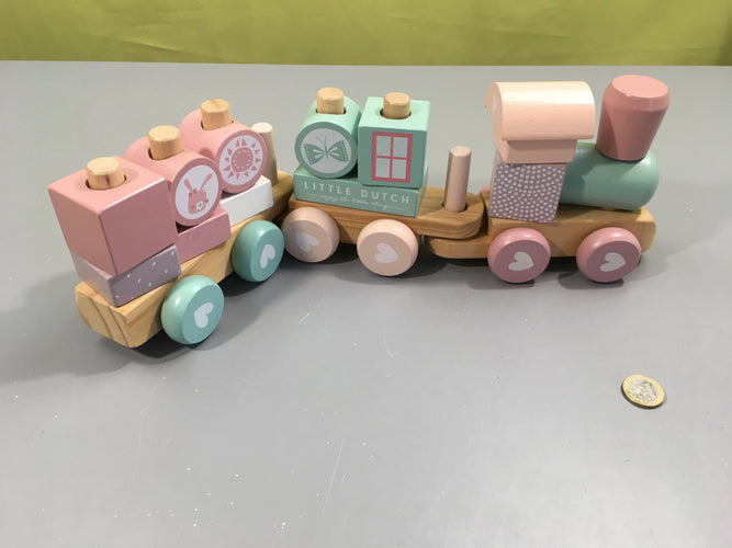 Train en bois avec formes rose, Little Dutch, moins cher chez Petit Kiwi