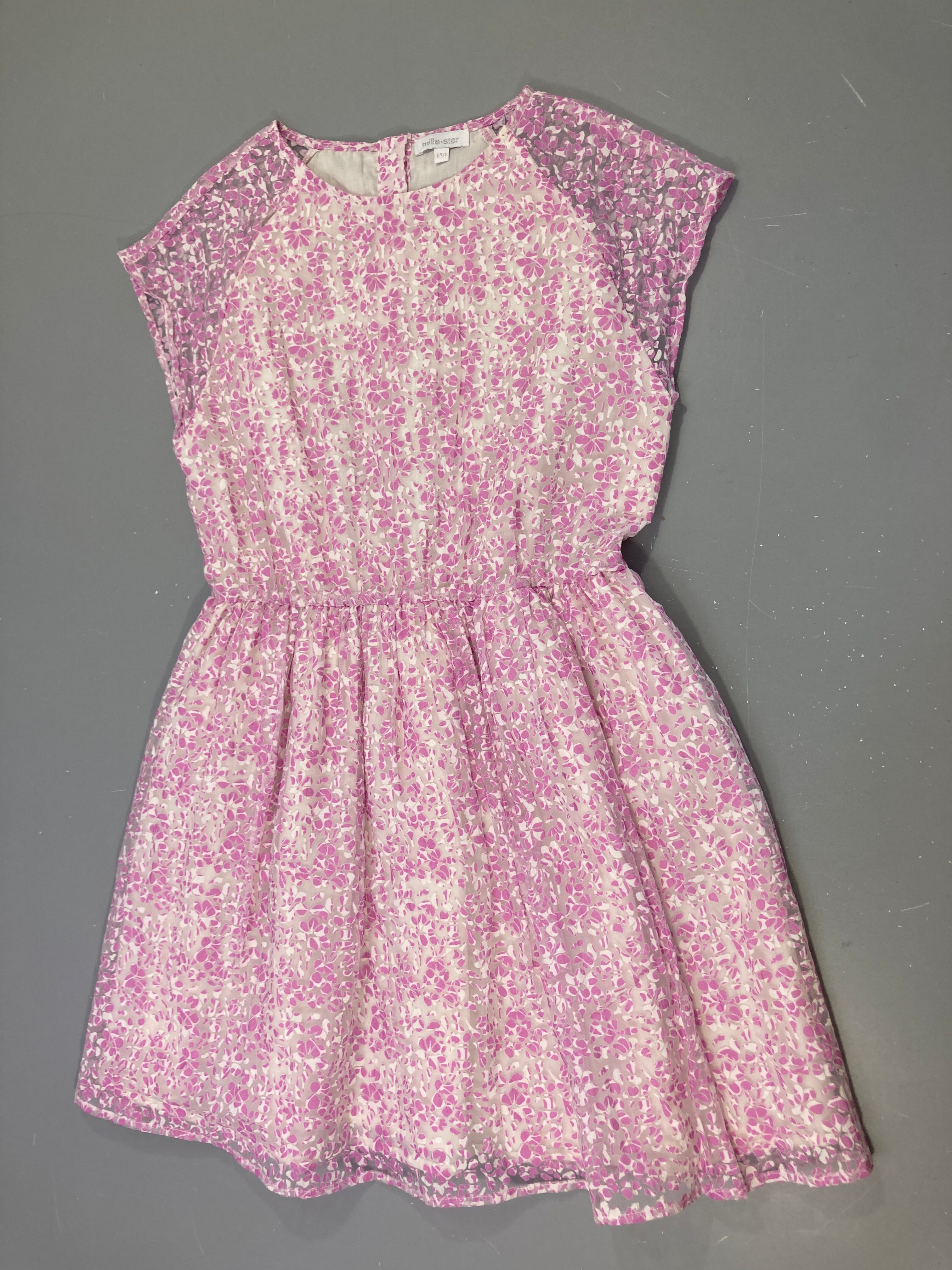 Robe m.c plisséelégère motifs roses