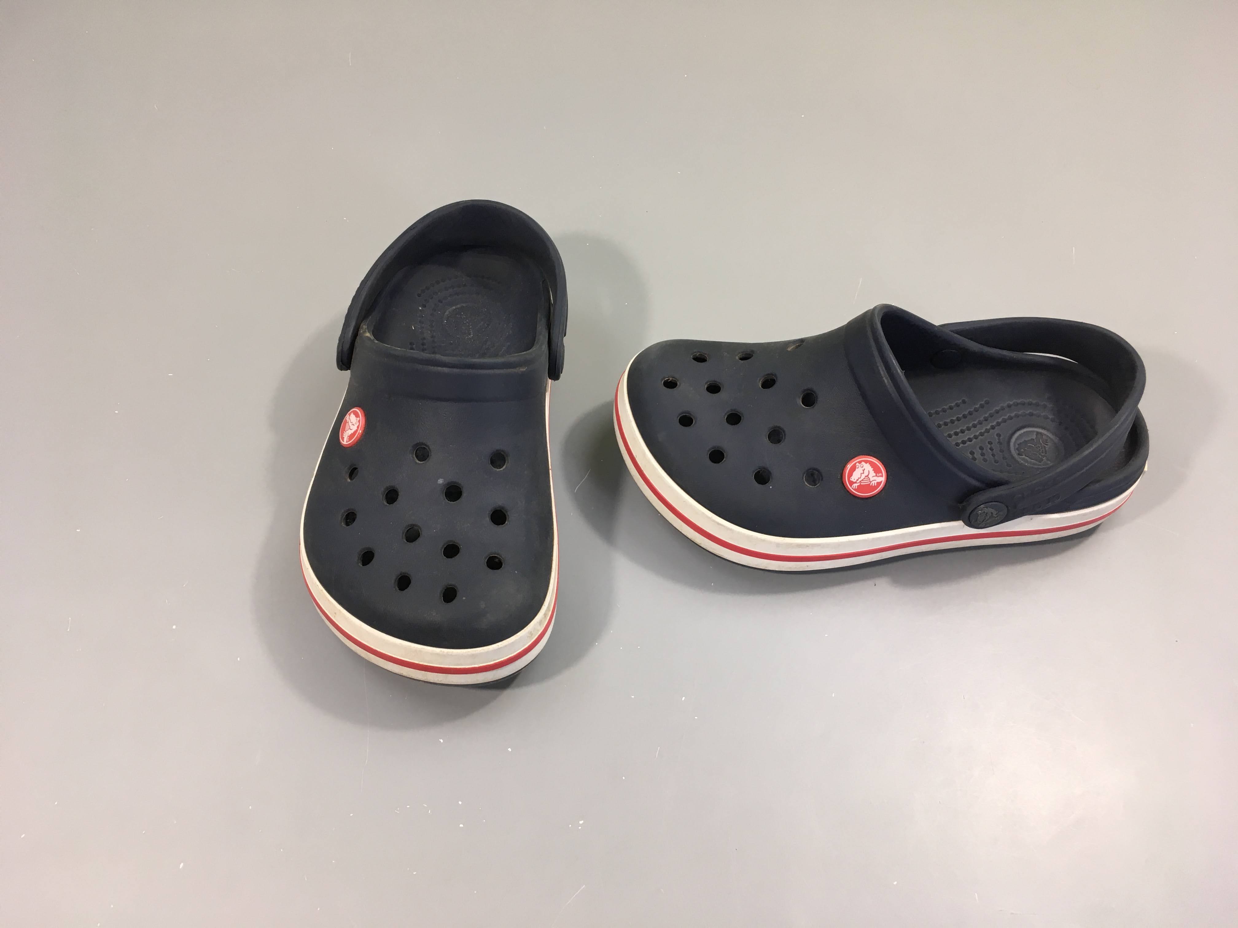 Crocs bleu foncé