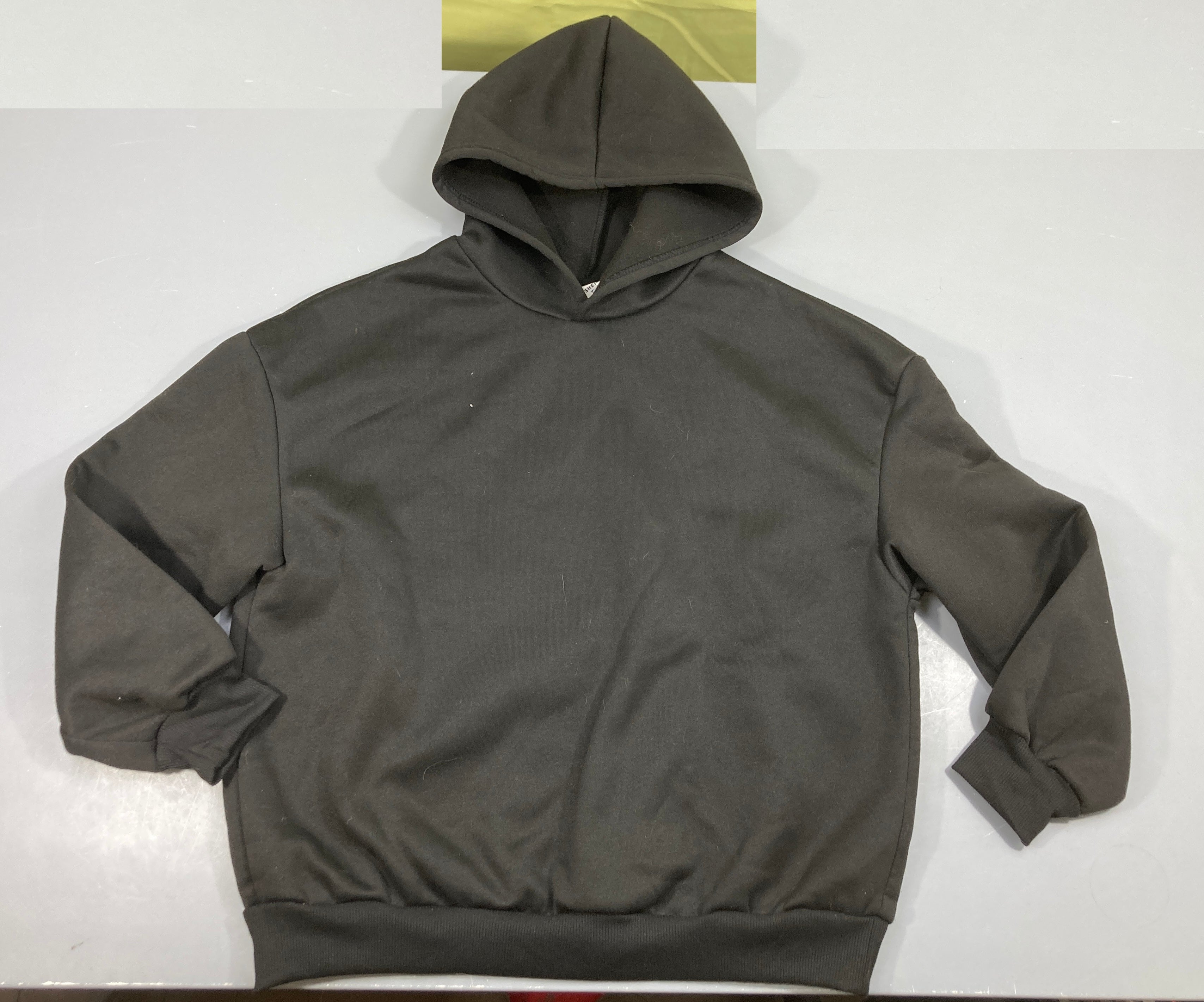 Sweat à capuche noir Adventure maisons