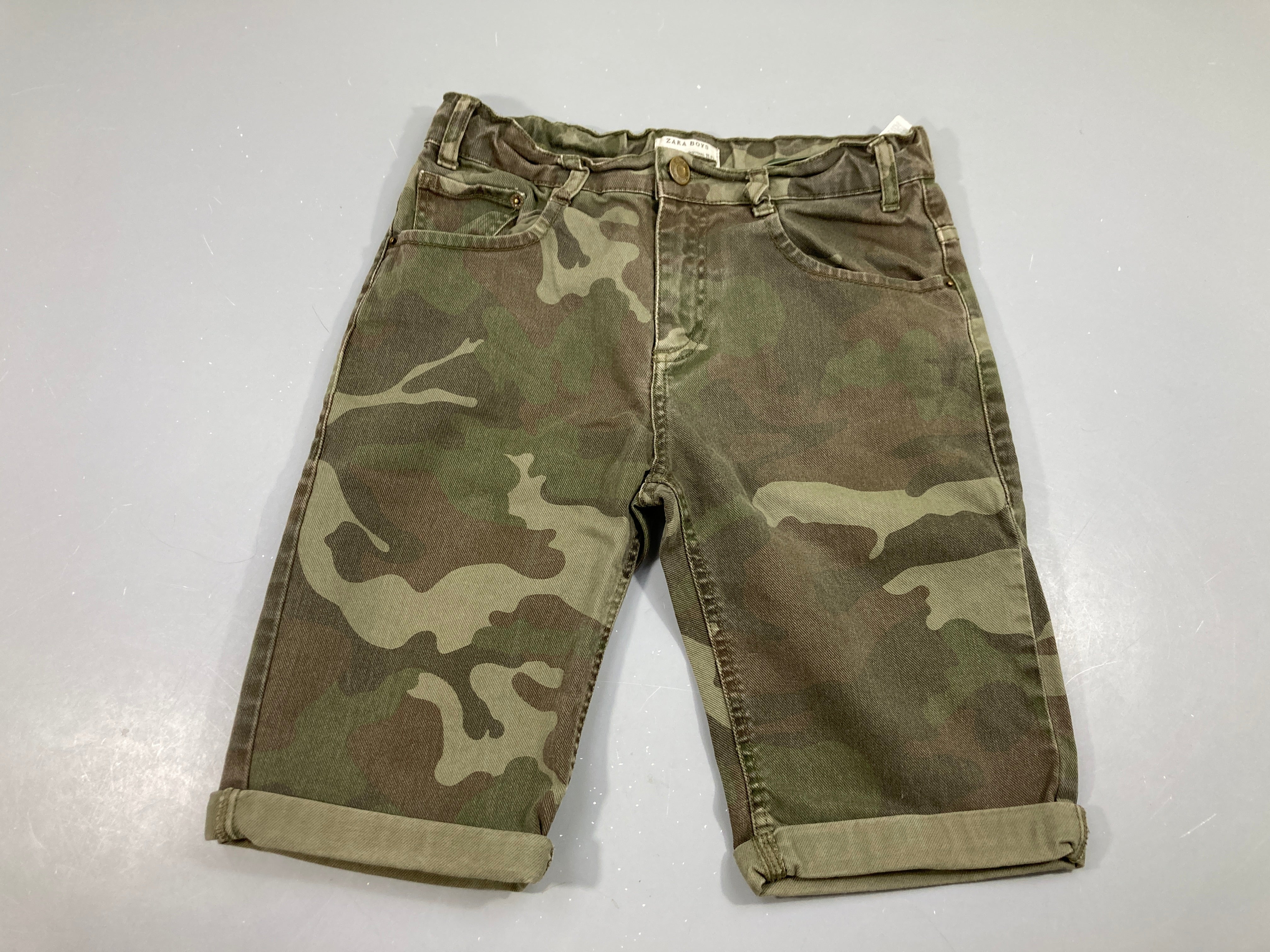 Bermuda kaki camouflage