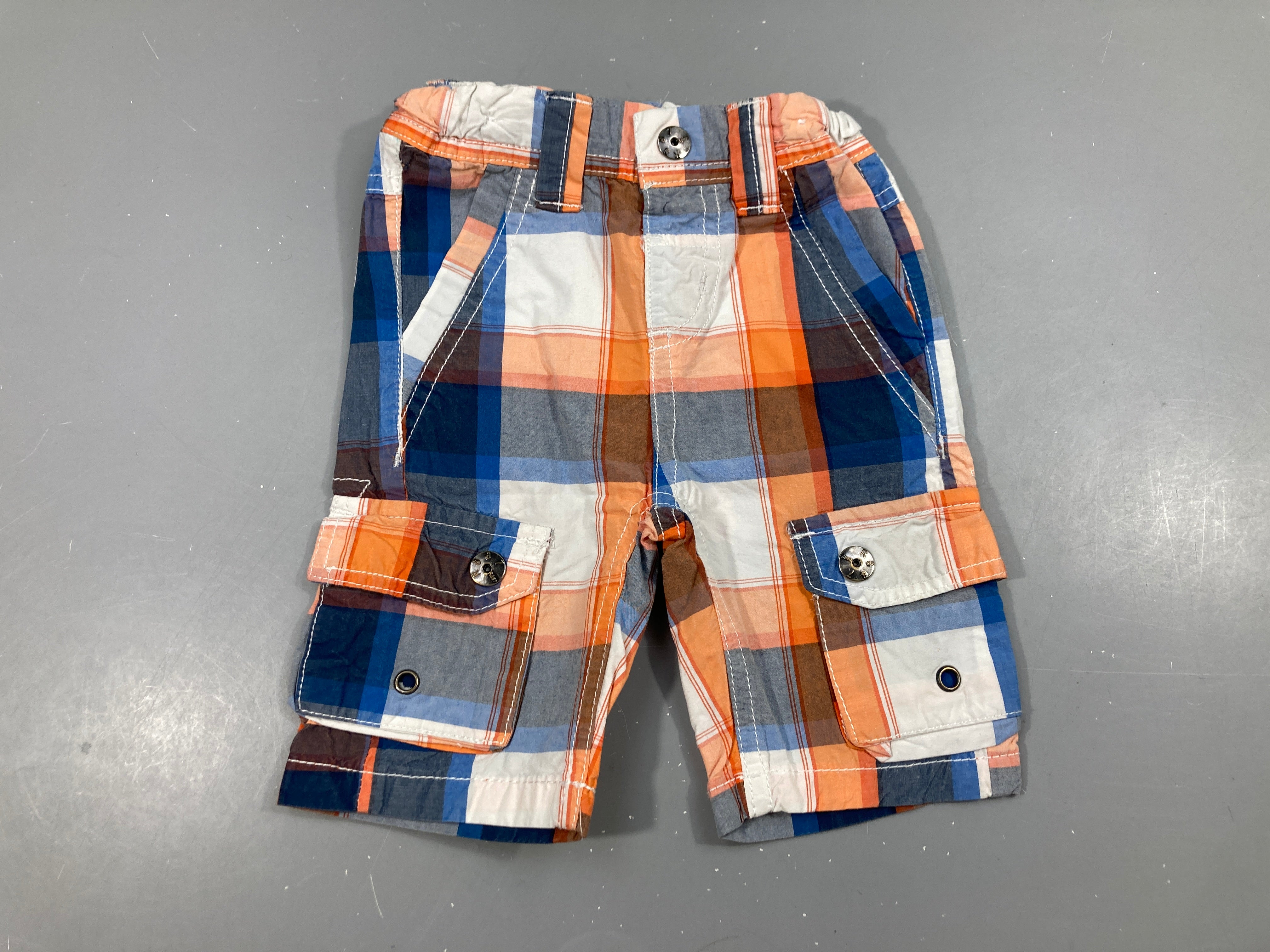 Bermuda à carreaux blanc-orange-bleu poches latérales