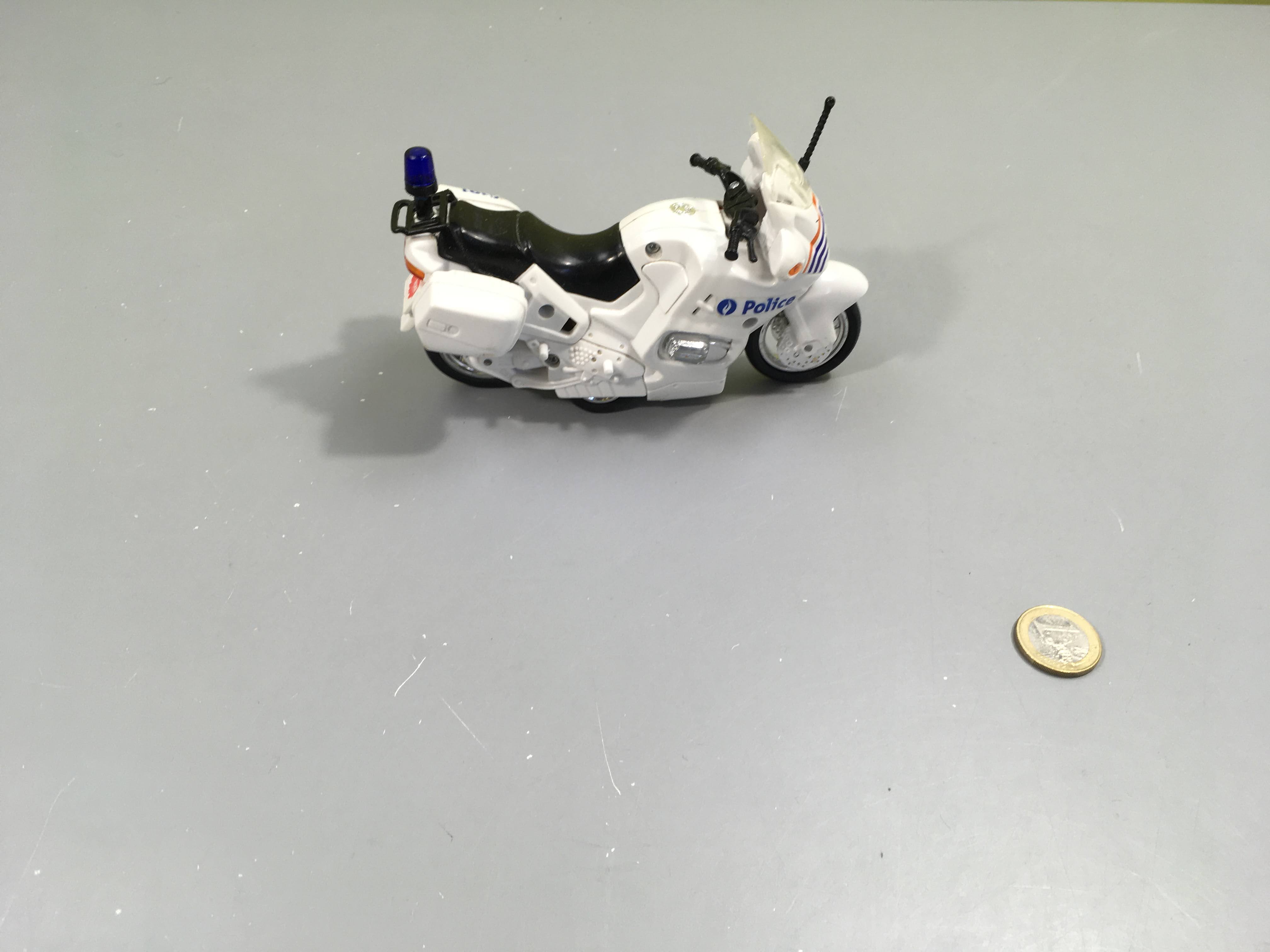 Moto Police Dickie toys