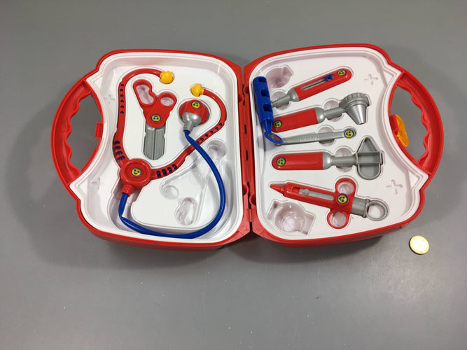 Malette docteur, klein, manque quelques pcs, moins cher chez Petit Kiwi