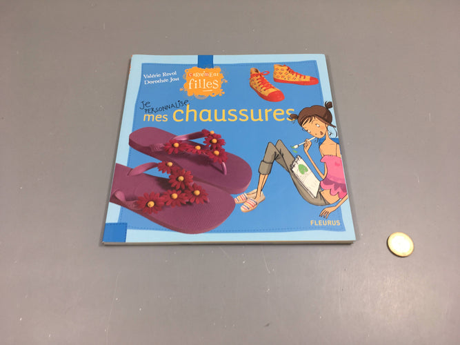Livre Je personnalise mes chaussures, moins cher chez Petit Kiwi