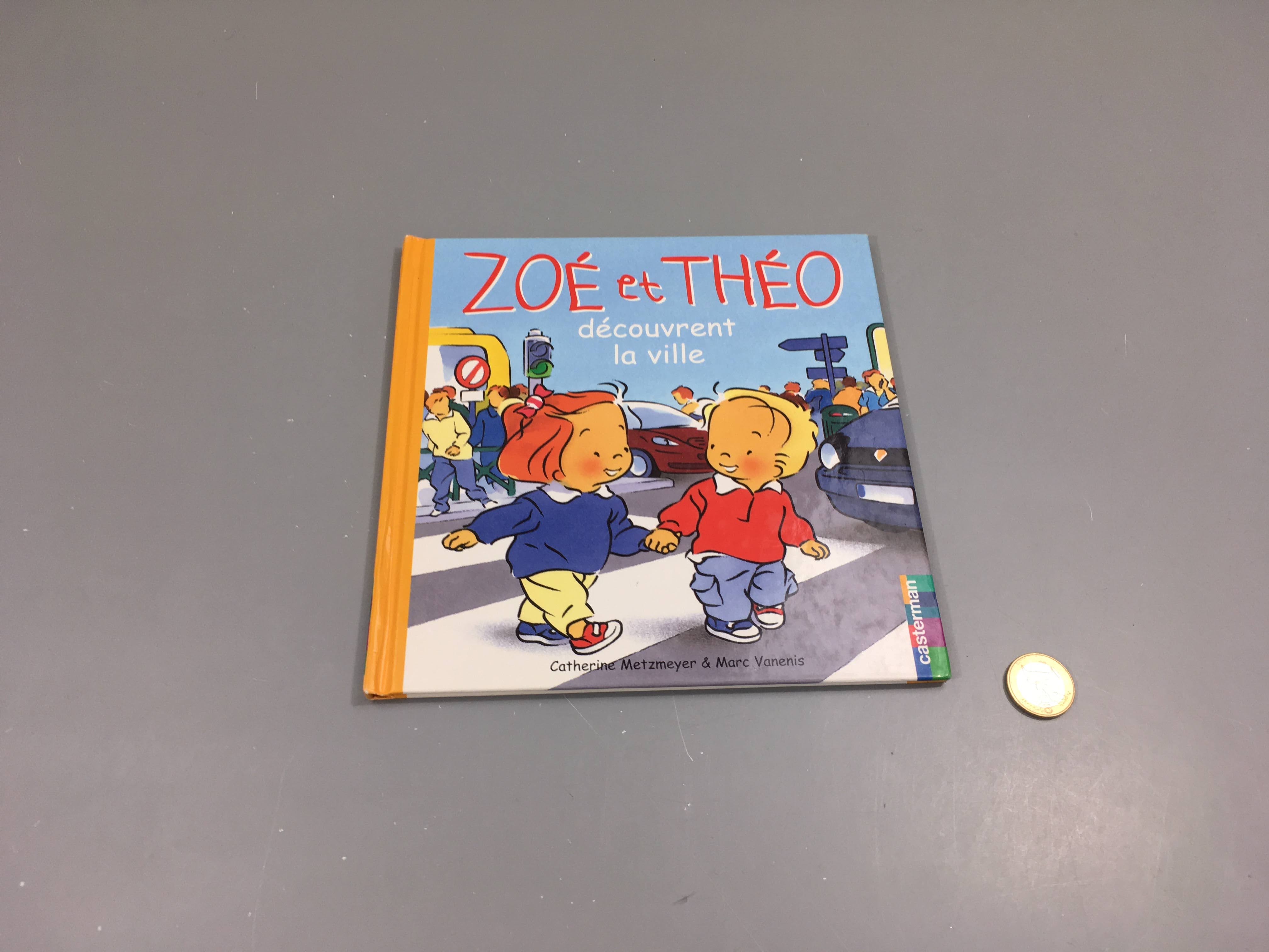 Zoé et Théo découvrent la ville