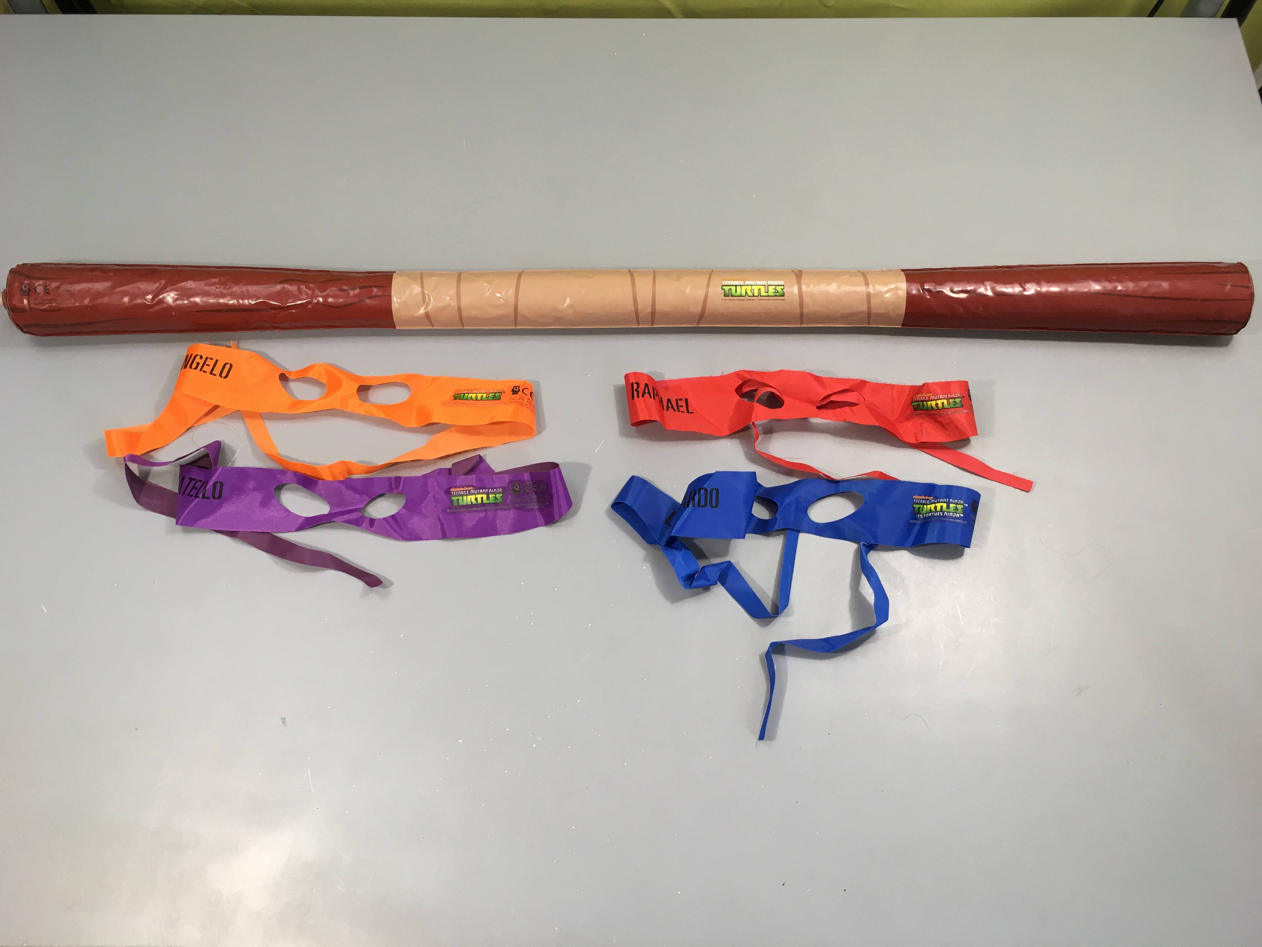 Déguisement 4 masques Tortue Ninja + baton gonflable Quick