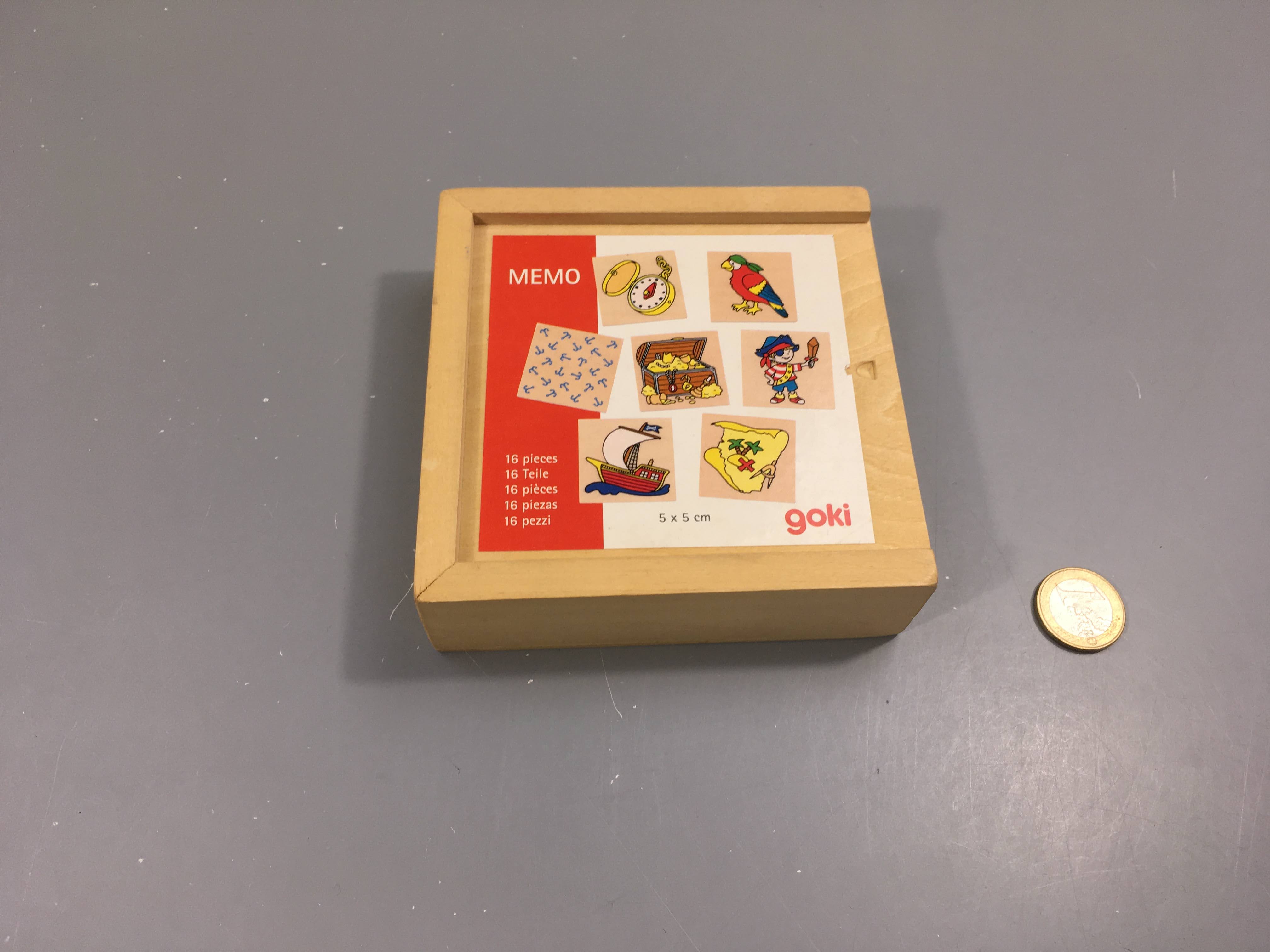 Complet memor.y pirates en bois goki