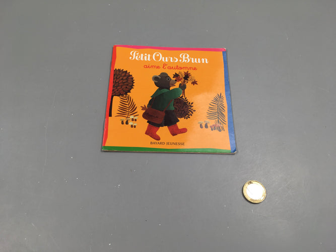 Petit ours brun aime l'automne, moins cher chez Petit Kiwi