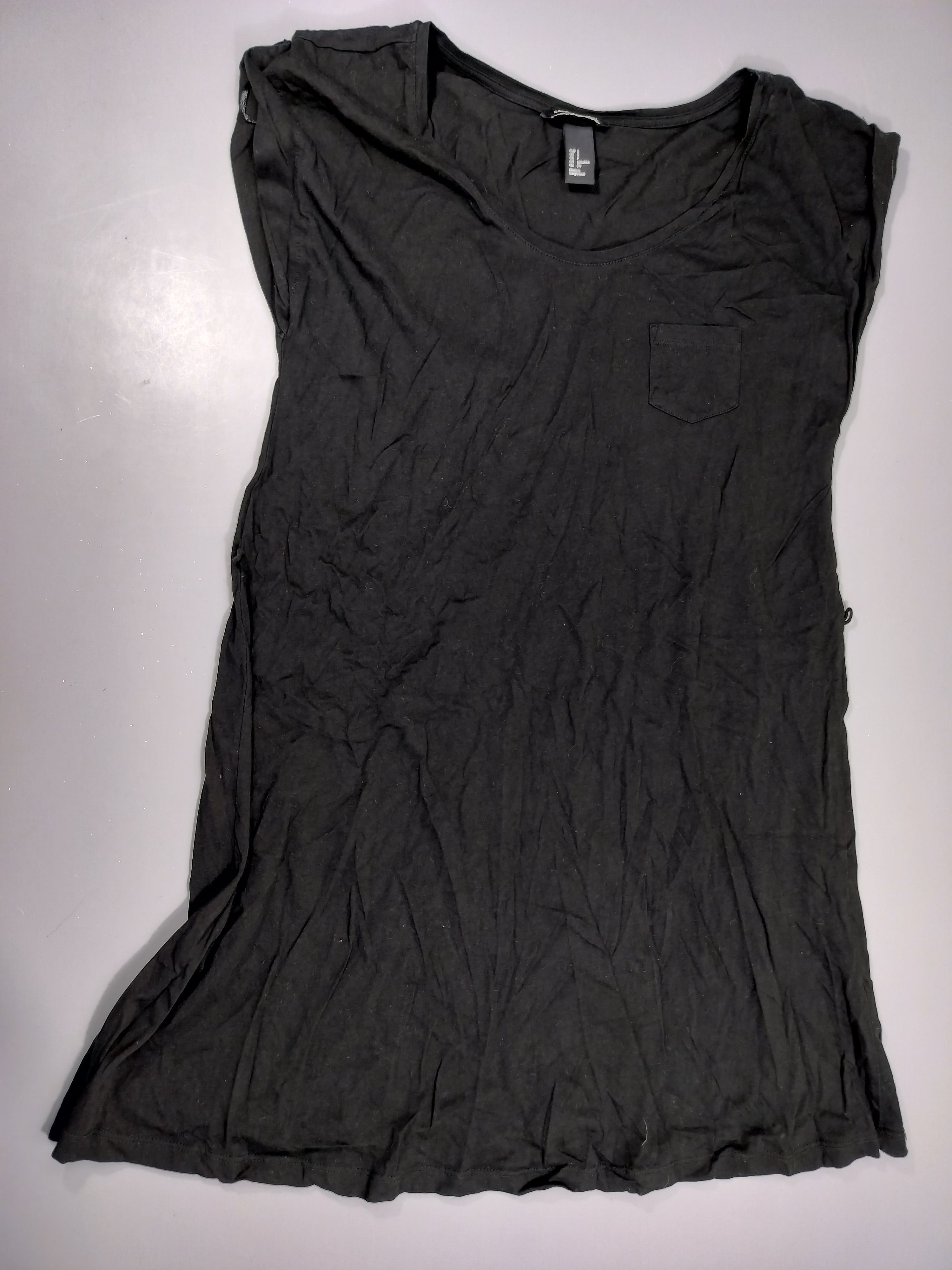 Tunique m.c noire  de grossesse. Manque la ceinture