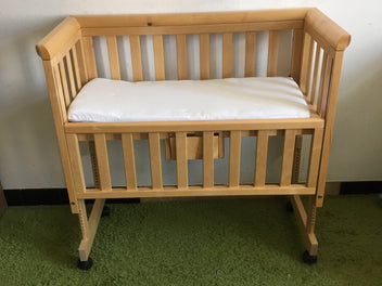 Berceau cododo en bois Troll avec matelas