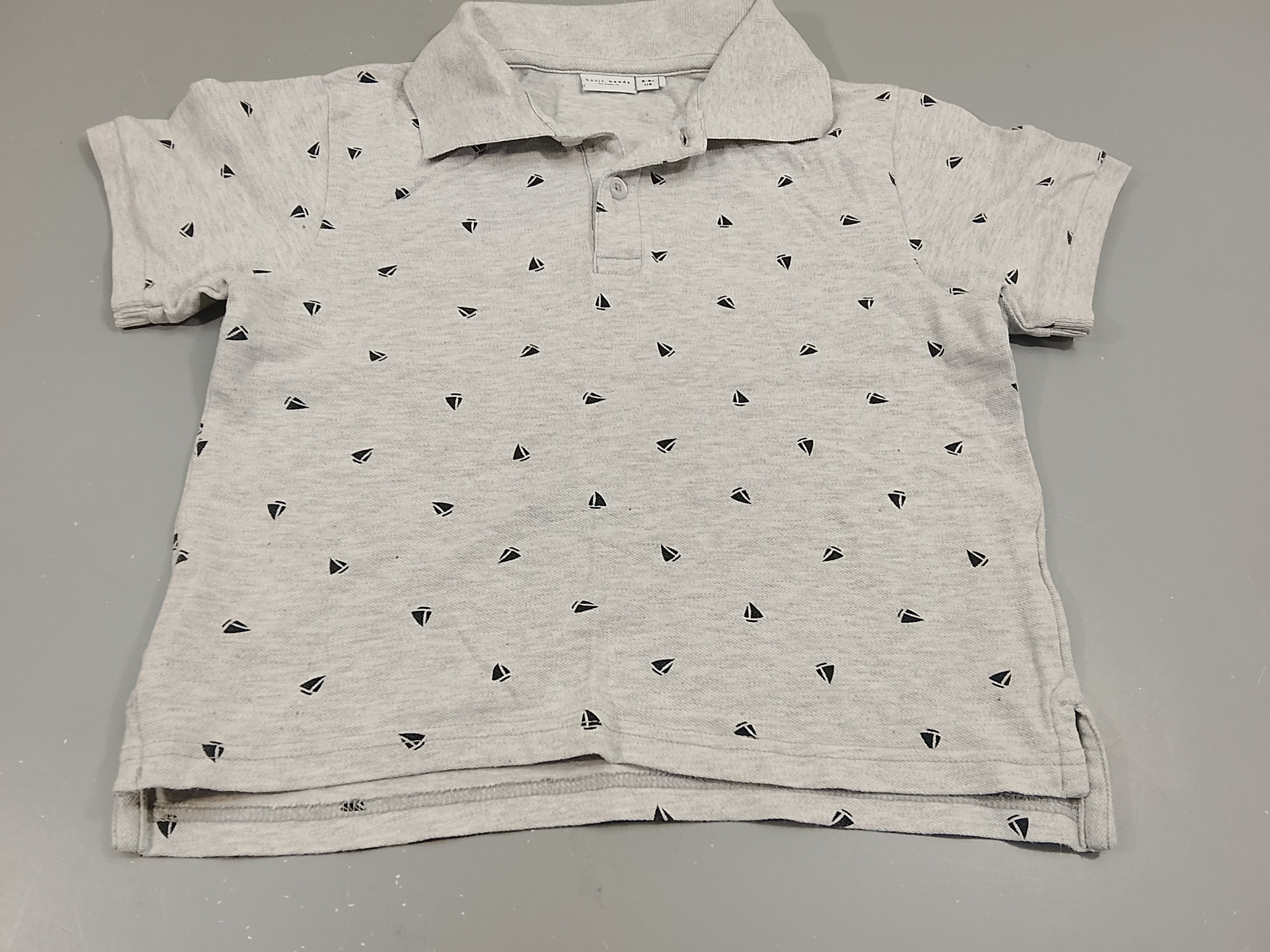 Polo m.c gris clair chiné motifs voiliers bleu marine