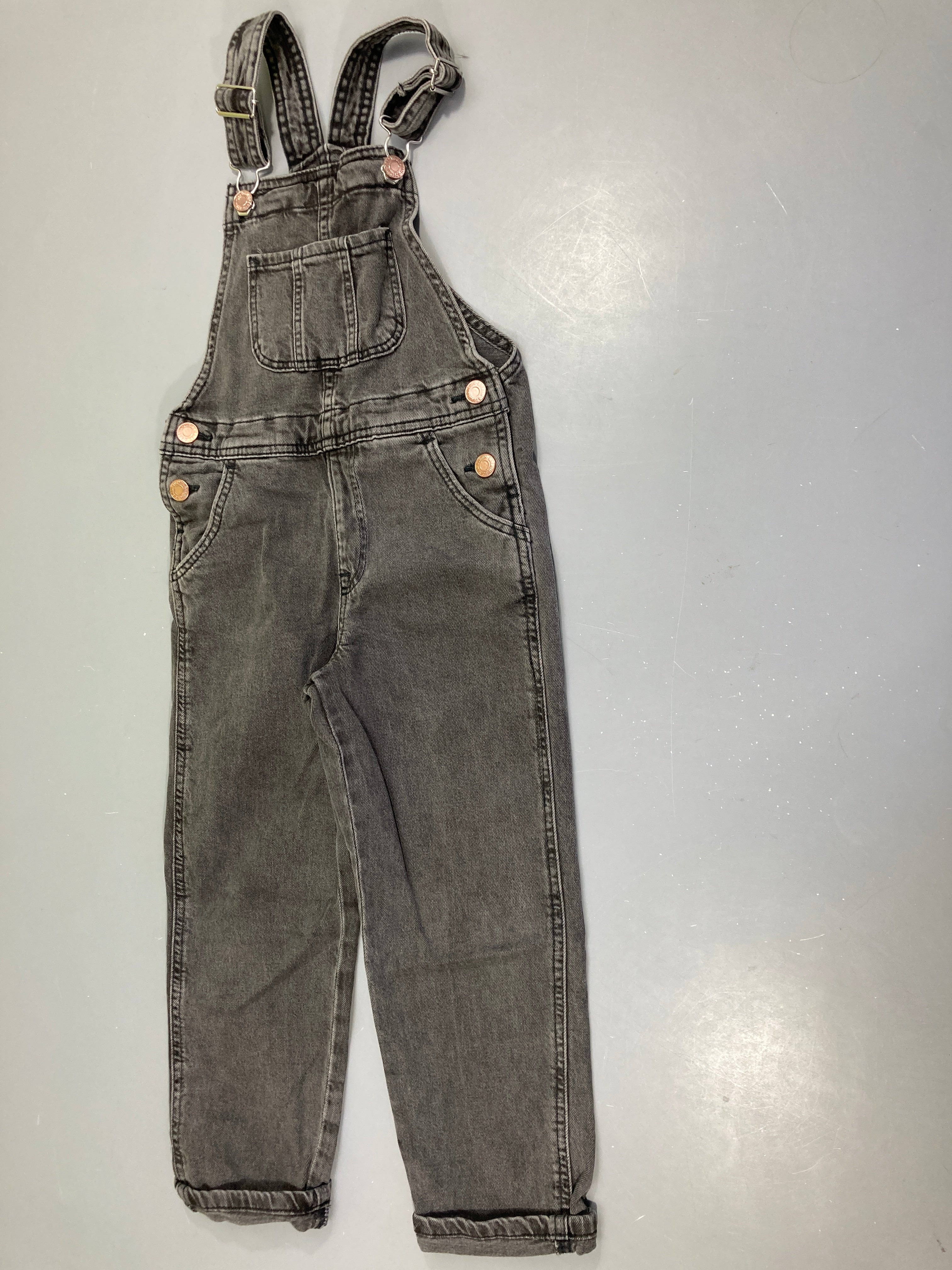 Salopette grise en jean