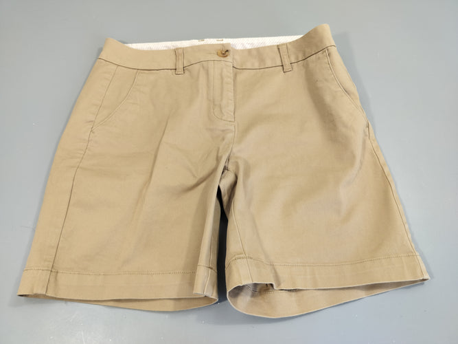 Short chino beige , légère tache à l'arrière, moins cher chez Petit Kiwi
