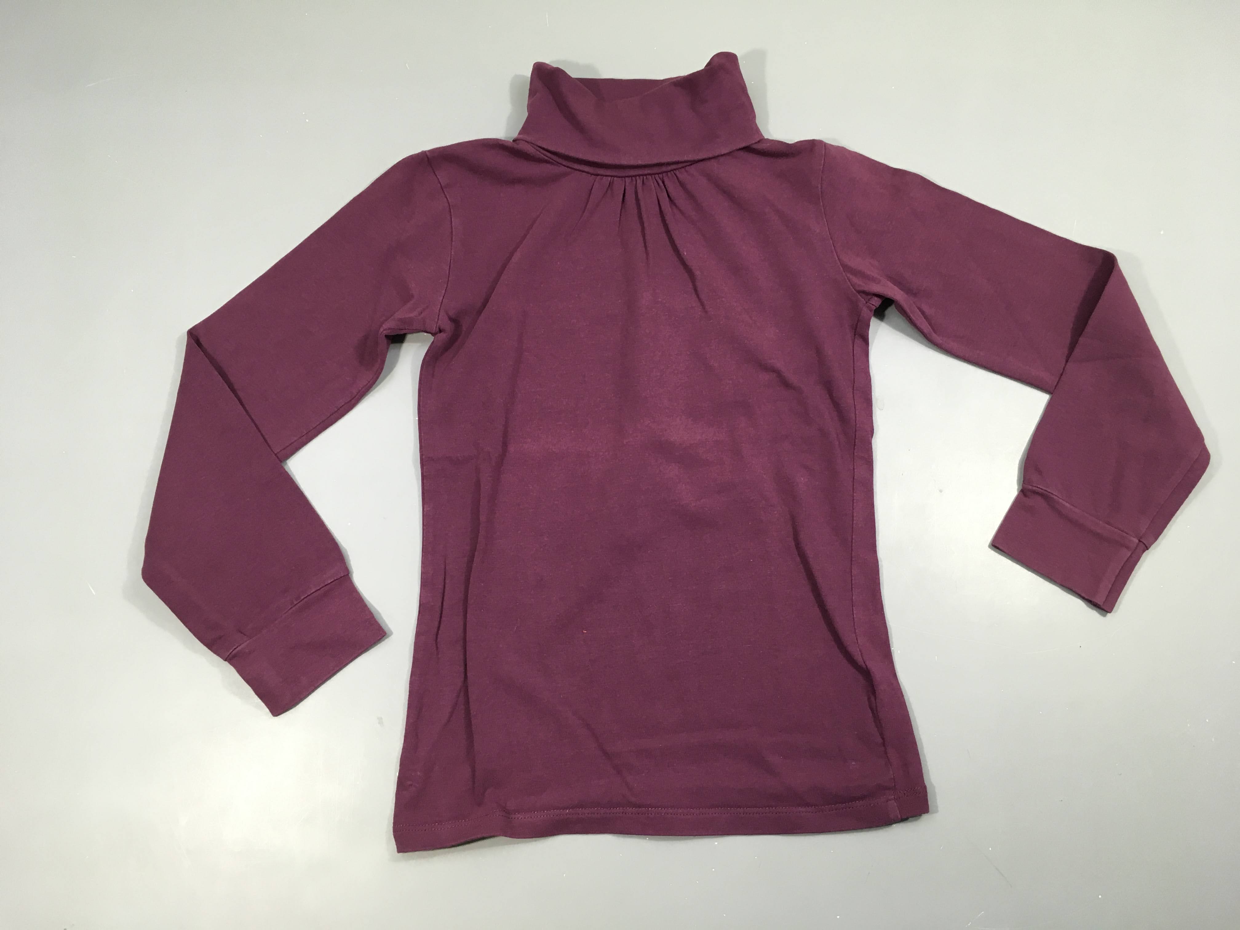 T-shirt col roulé mauve