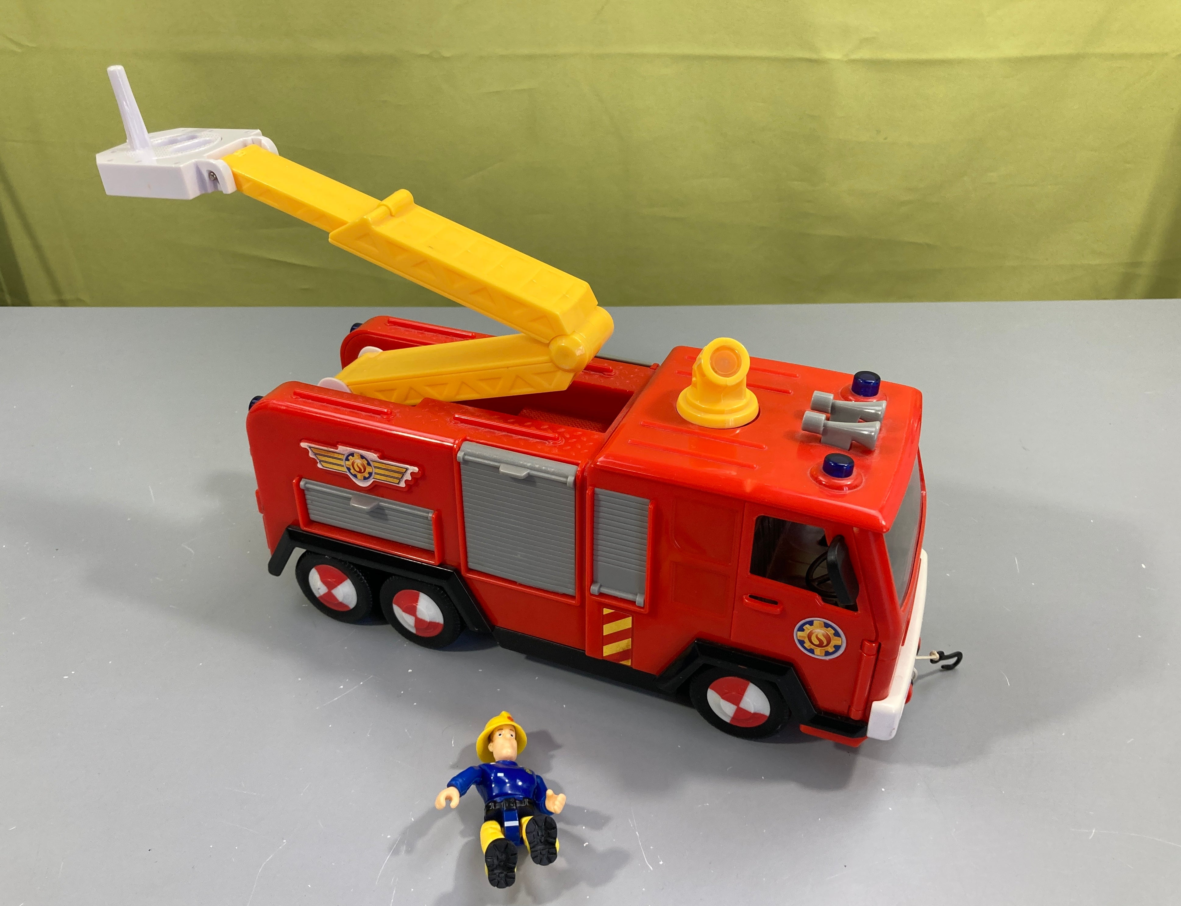 Sam le pompier et son camion Sonore et lumineux-Vendu tel quel, manques quelques accessoires