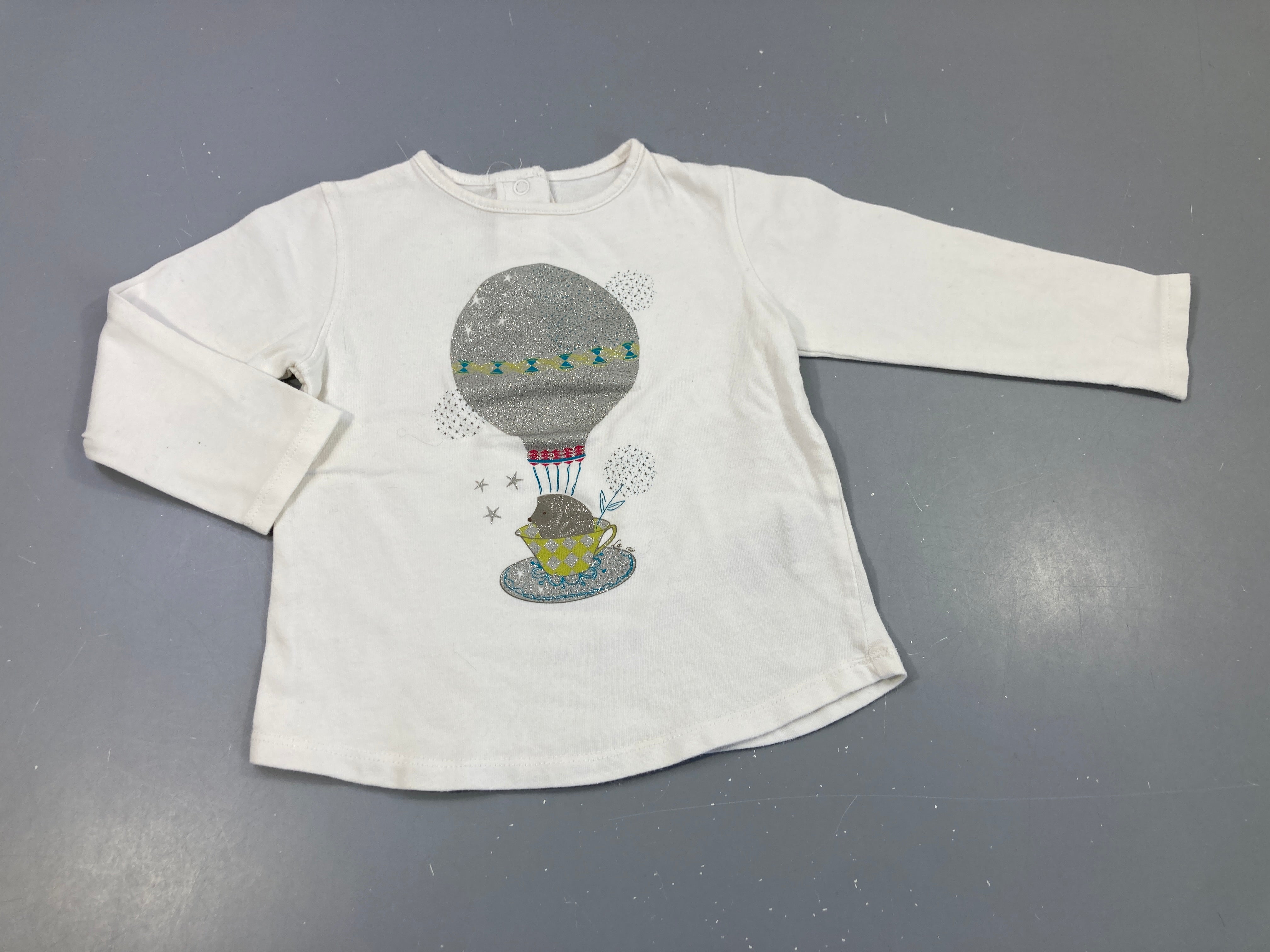 T-shirt m.l blanc hérisson dans une montgolfière  pailletée
