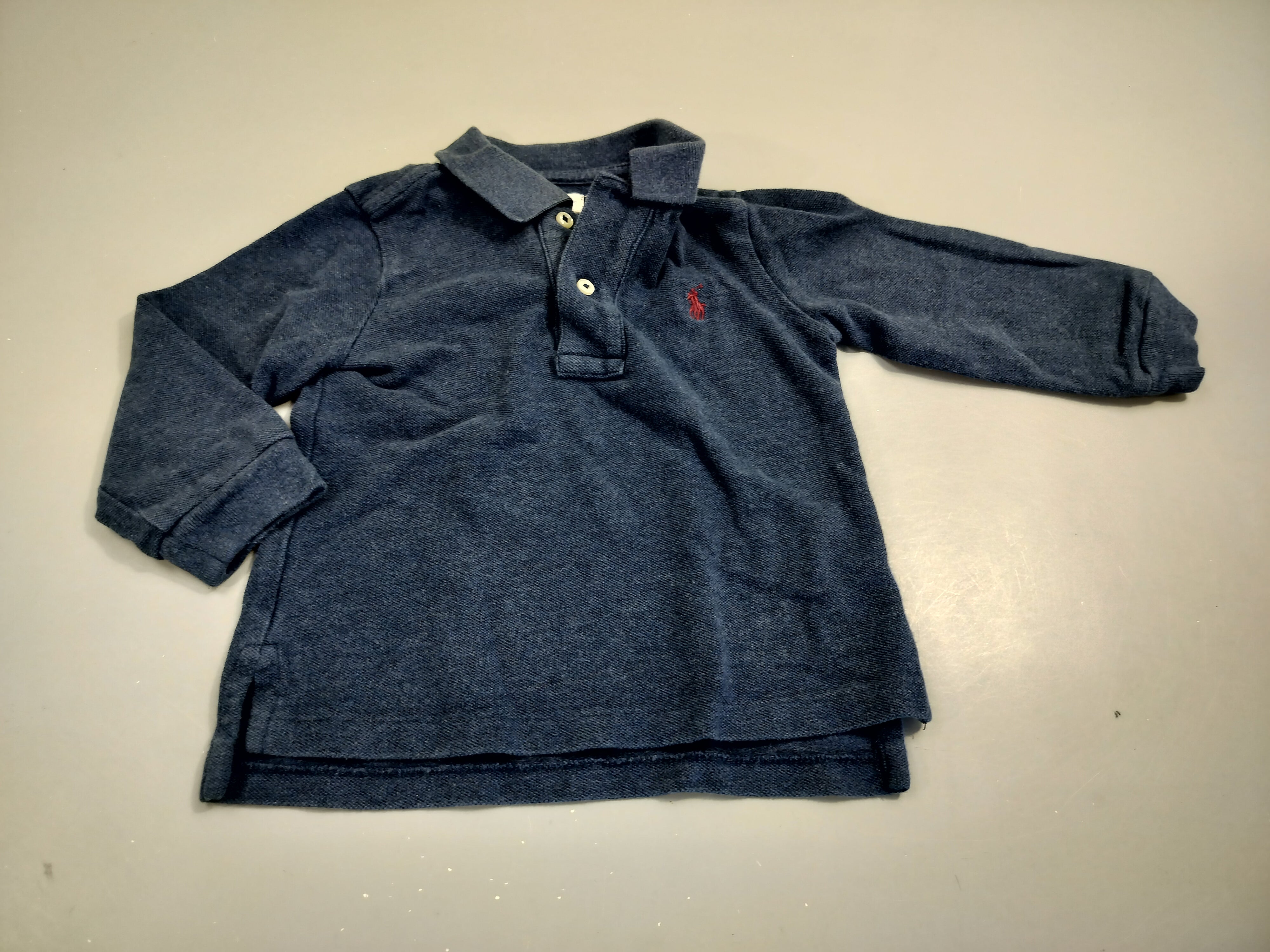 Polo ml bleu marine , écusson bordeaux