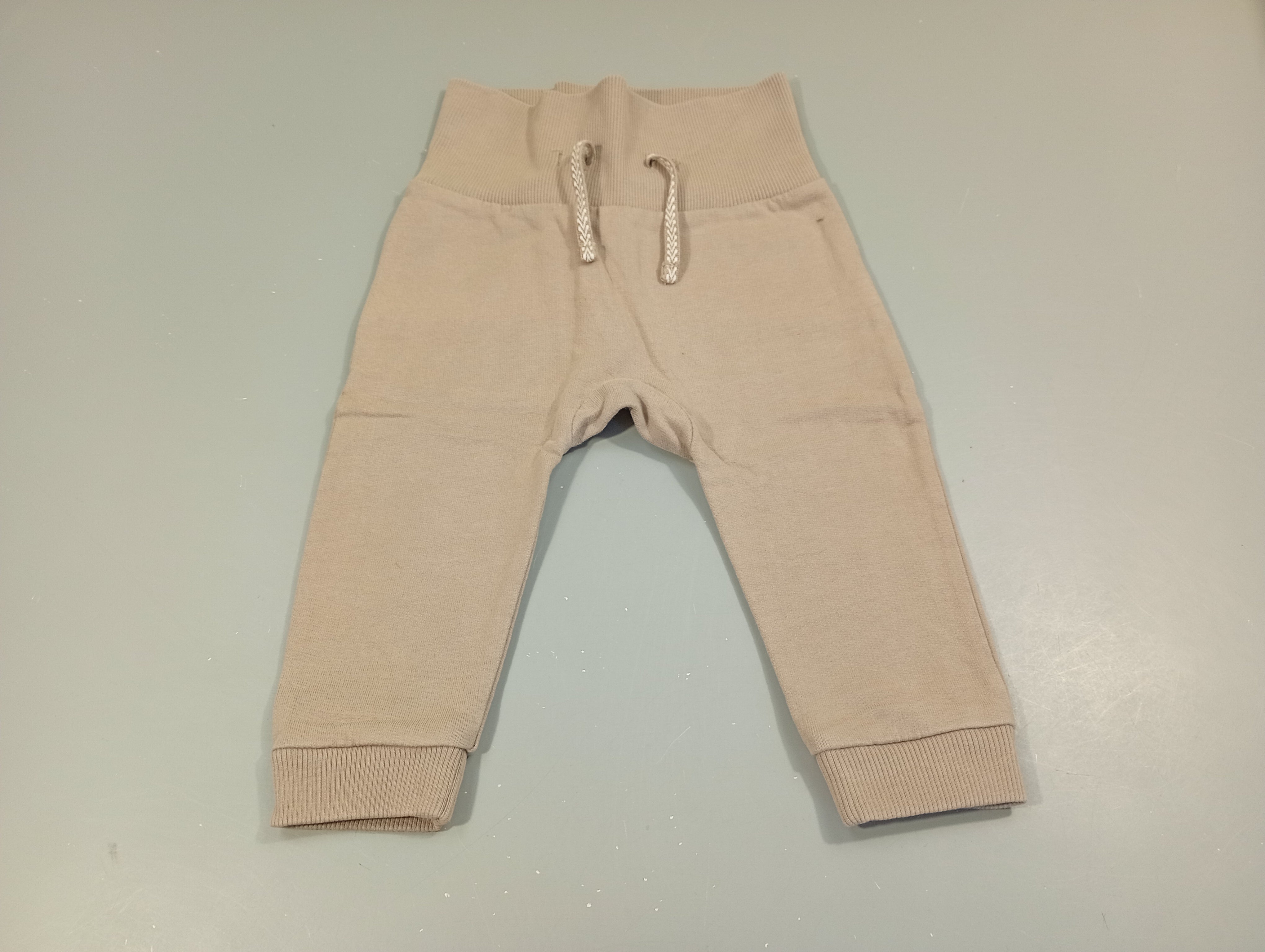 Pantalon molleton gris , taille et chevilles élastiques