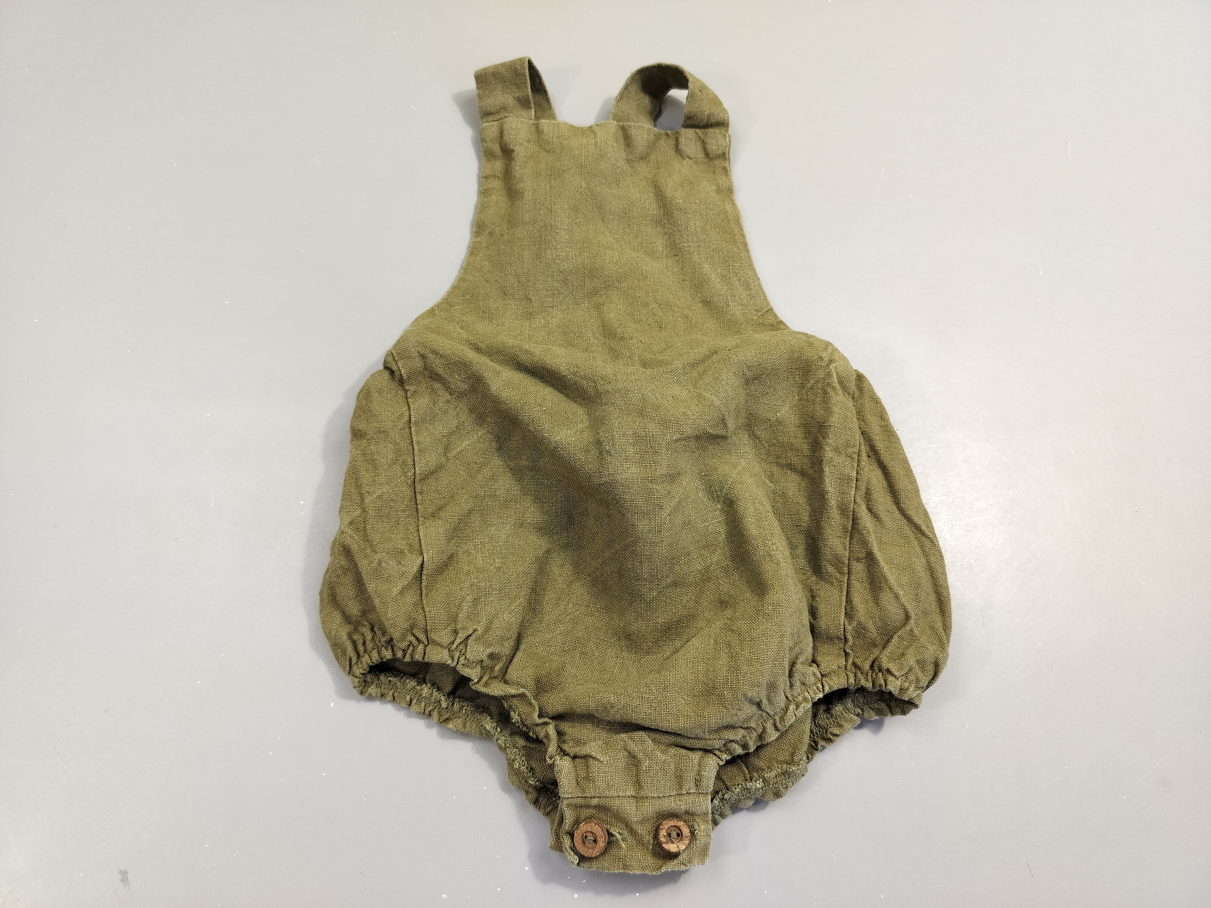 Salopette short en lin kaki