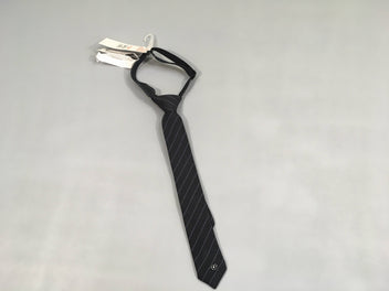 NEUF cravate noire rayée