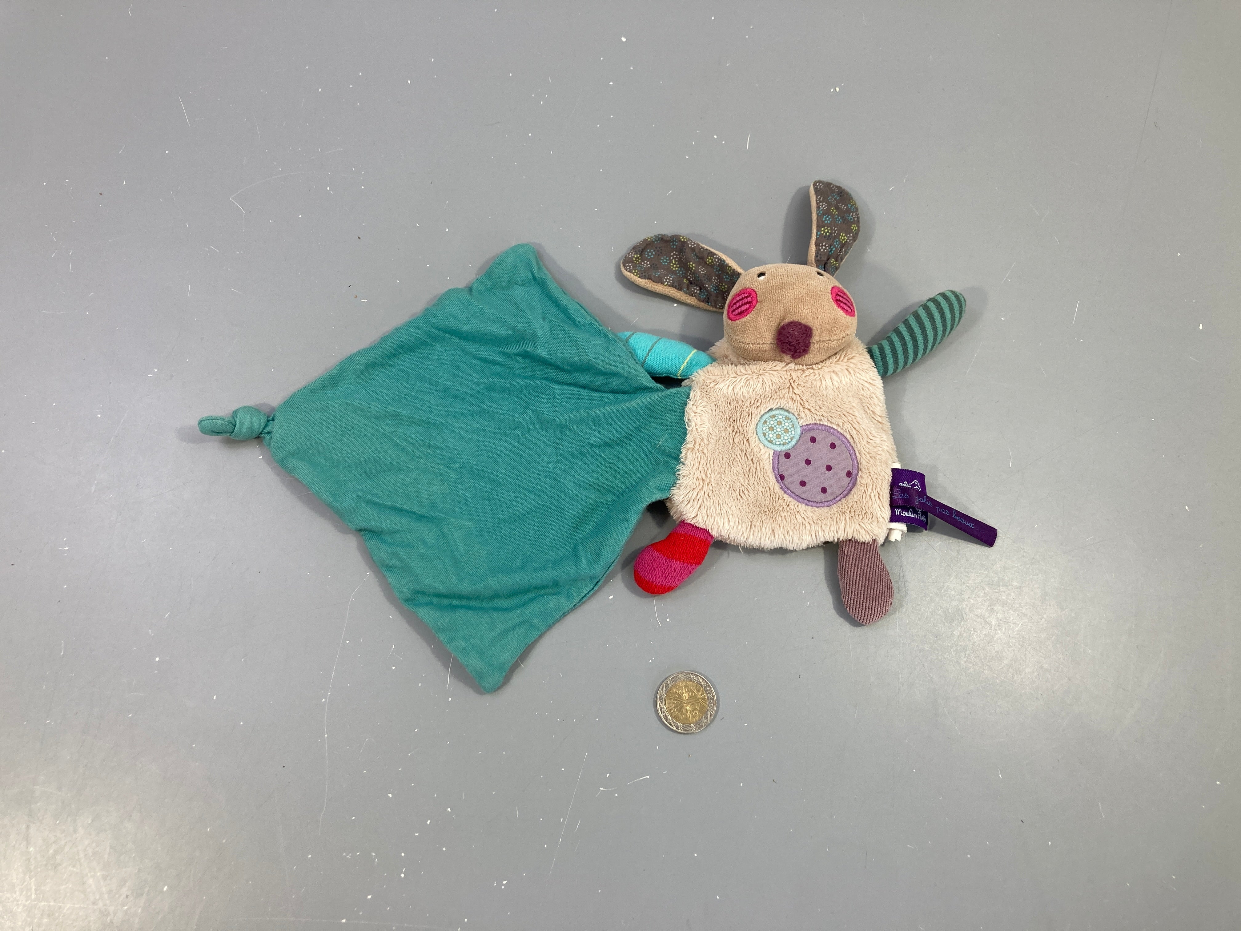 Doudou plat lapin les jolis pas beaux