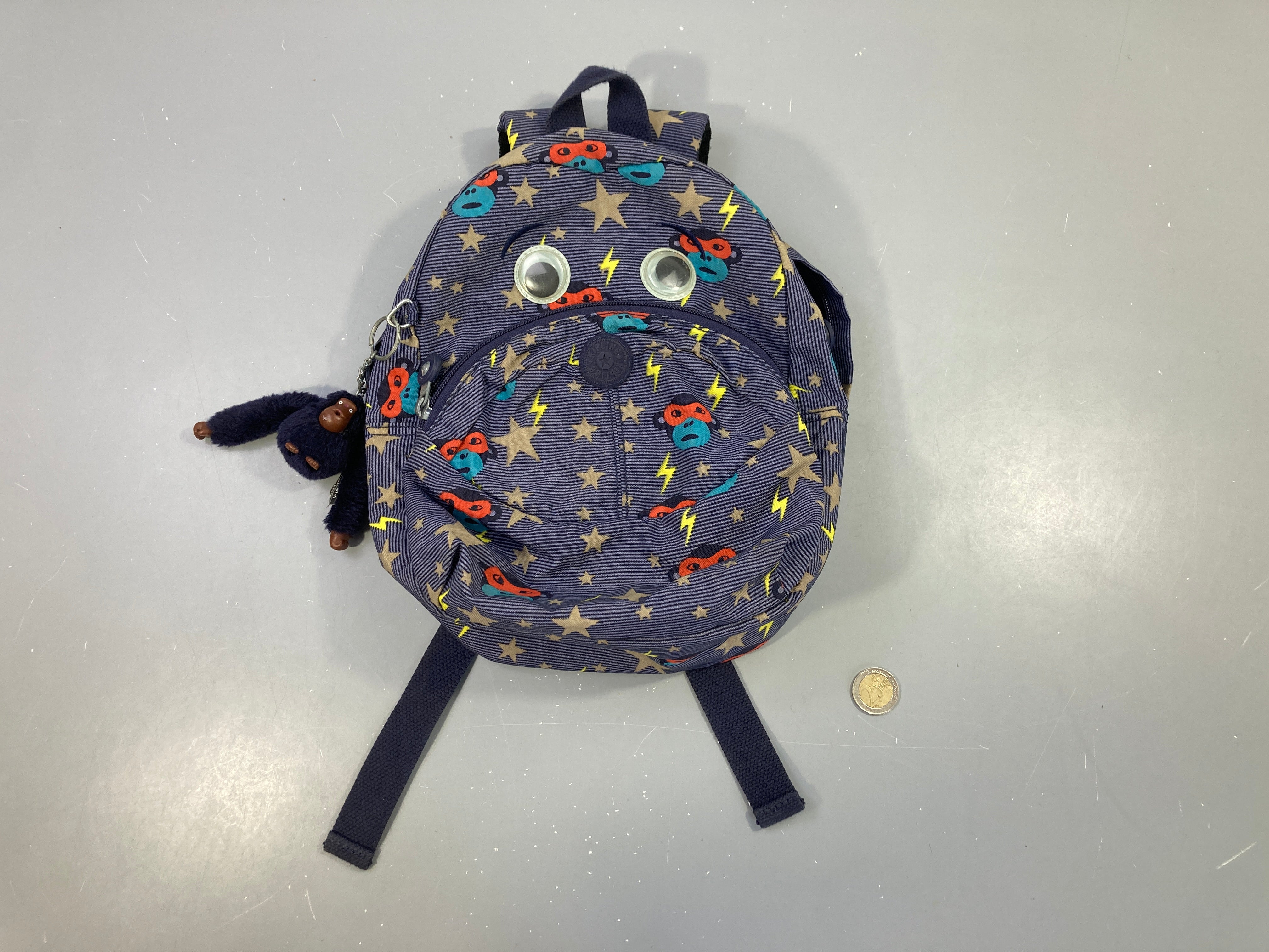 Petit sac à dos Kiping bleu rayé singe