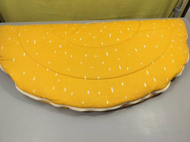 Tapis de jeu Trixie lion avec arche .  Fermeture de l'emballage en plastique cassée, moins cher chez Petit Kiwi