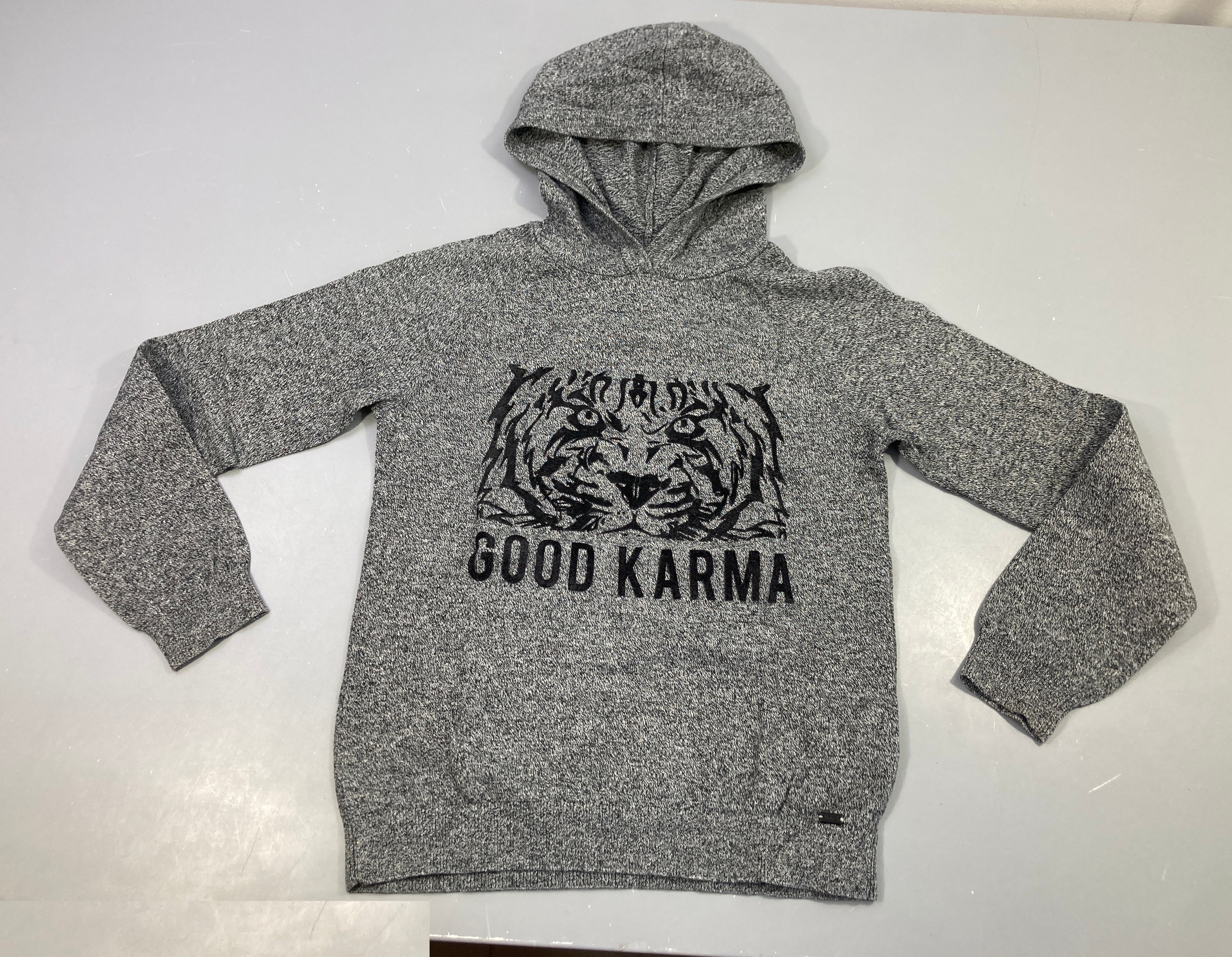 Pull gris chiné à capuche tigre good karma