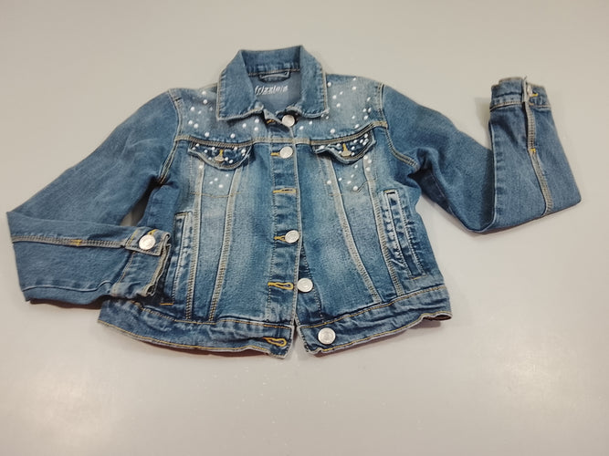 Veste en jean , ornement perles blanches, manque quelques perles, moins cher chez Petit Kiwi