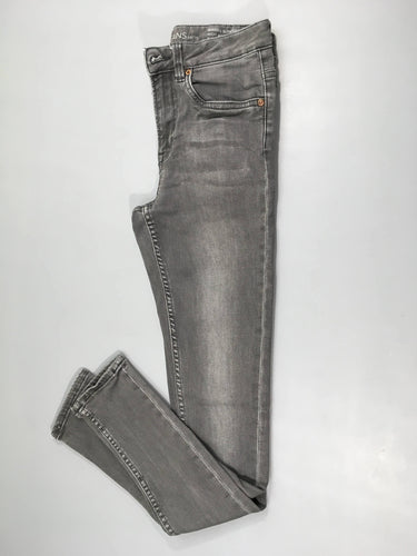 Jeans gris, moins cher chez Petit Kiwi