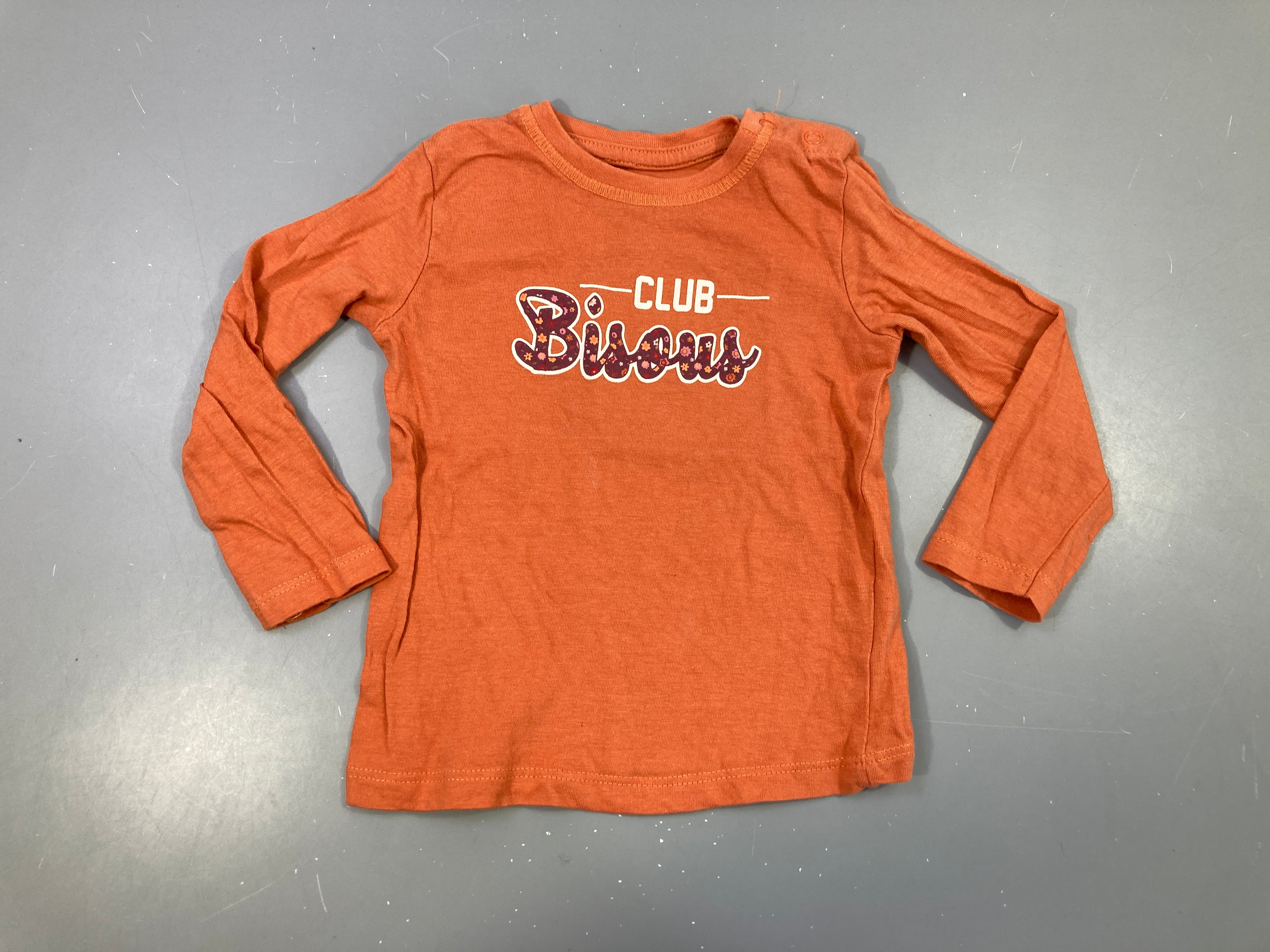 T-shirt m.l orange club bisous