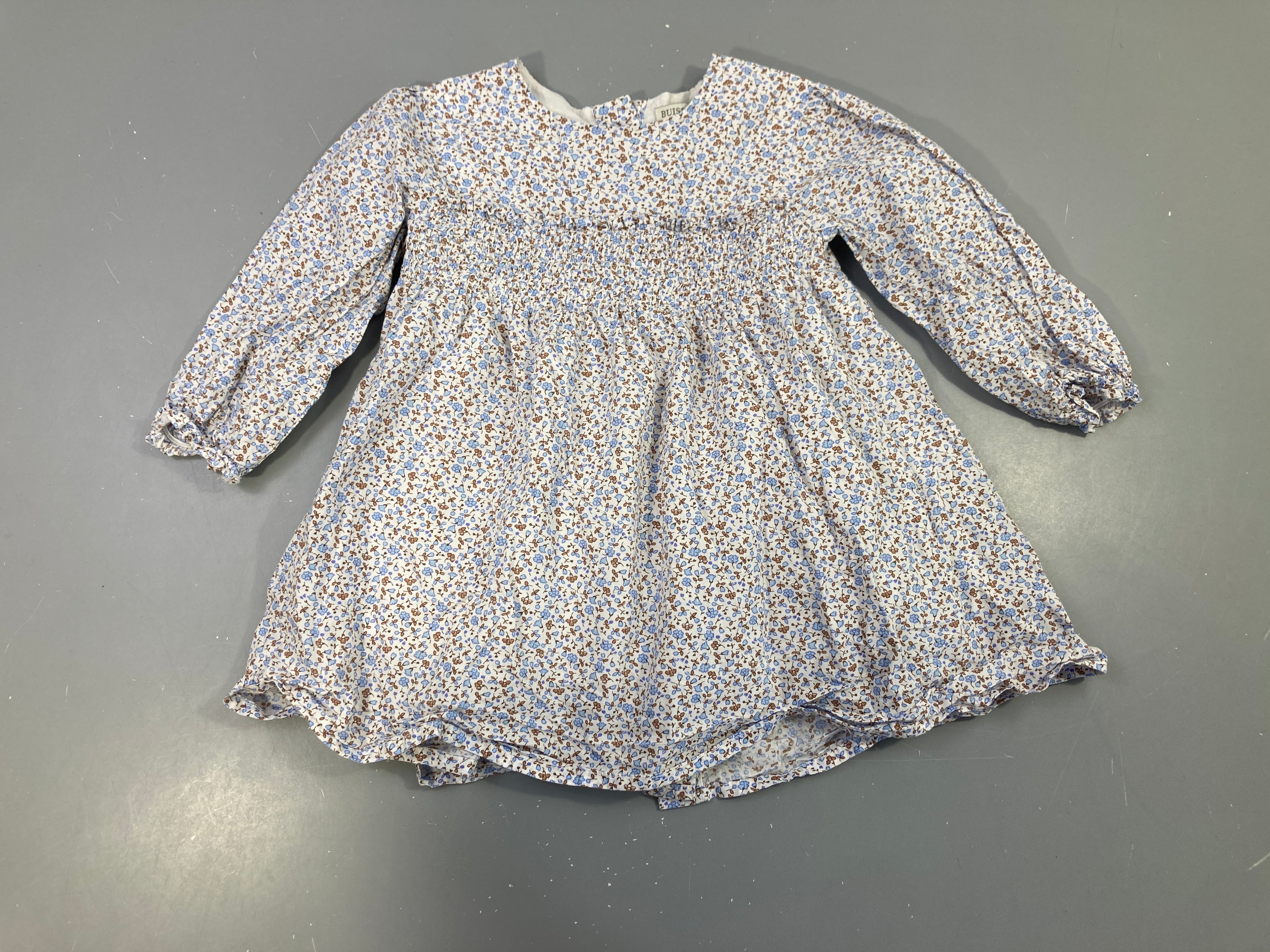Robe m.l blanche fleurie bleu/brun s.mockée à l'avant