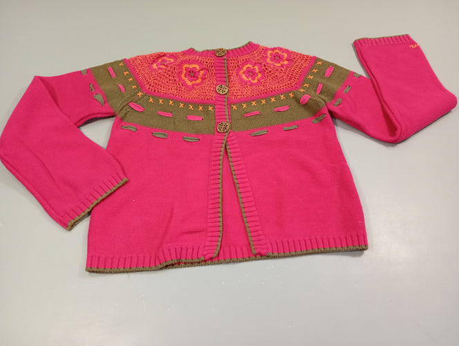 Gilet rose ,orange, brun, fleurs en crochet, moins cher chez Petit Kiwi