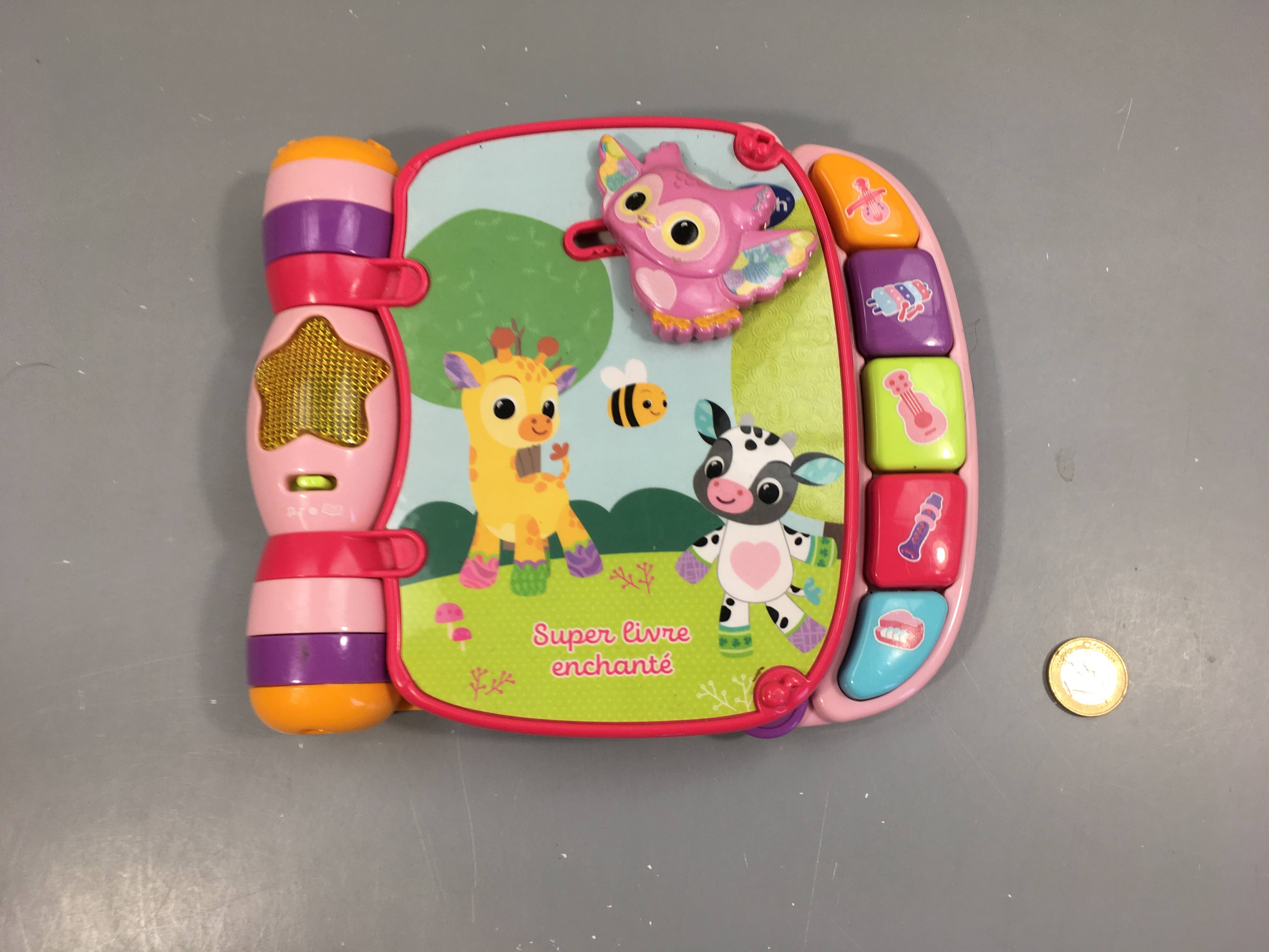 Super livre enchanté rose 6-36m